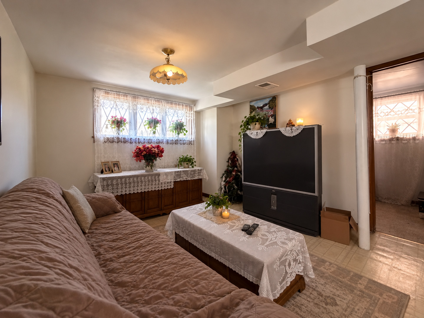 5303 S Parkside Avenue Property Photo 8