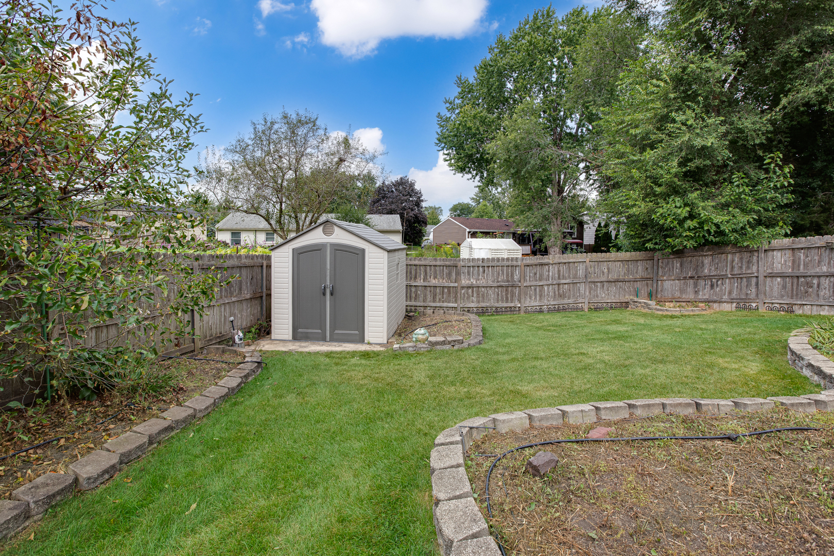 8196 Dartmouth Lane Property Photo 16