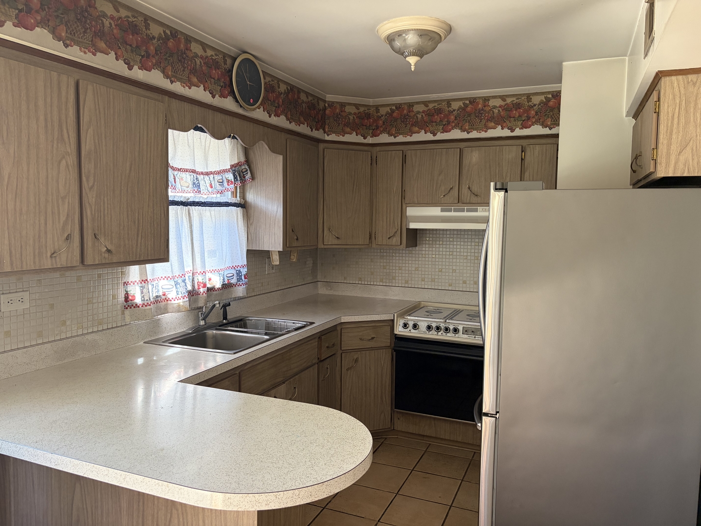 4615 Fishermans Terrace Property Photo 2