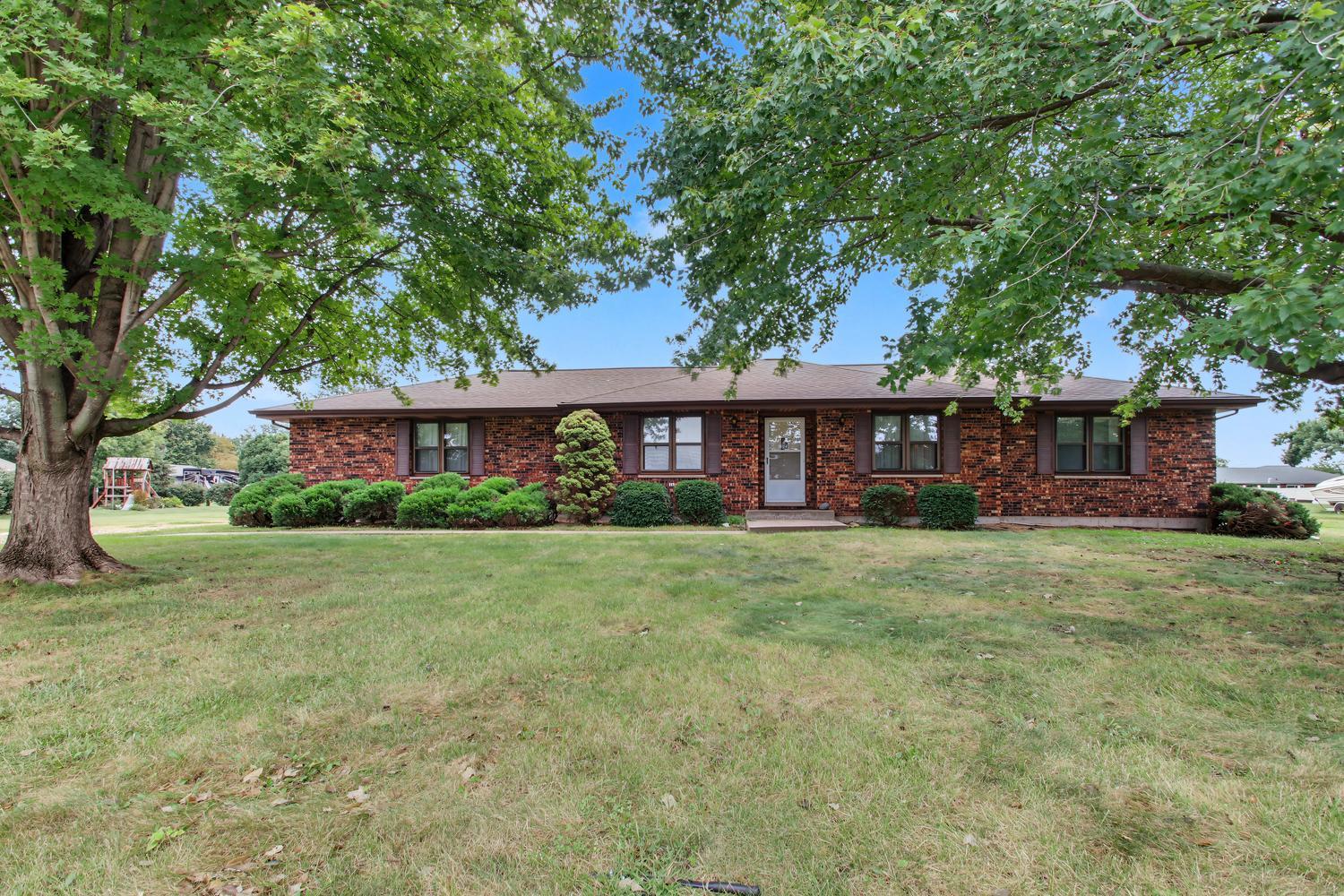 2319 S 8th Street Property Photo 1