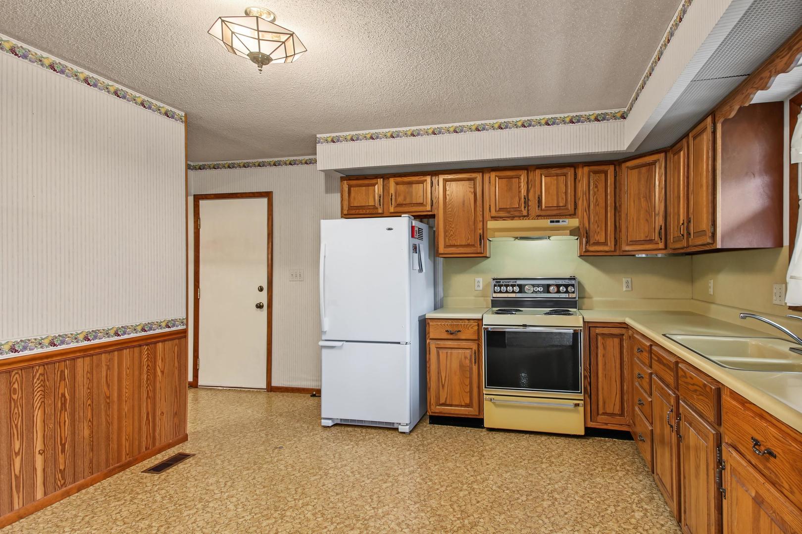 2319 S 8th Street Property Photo 4