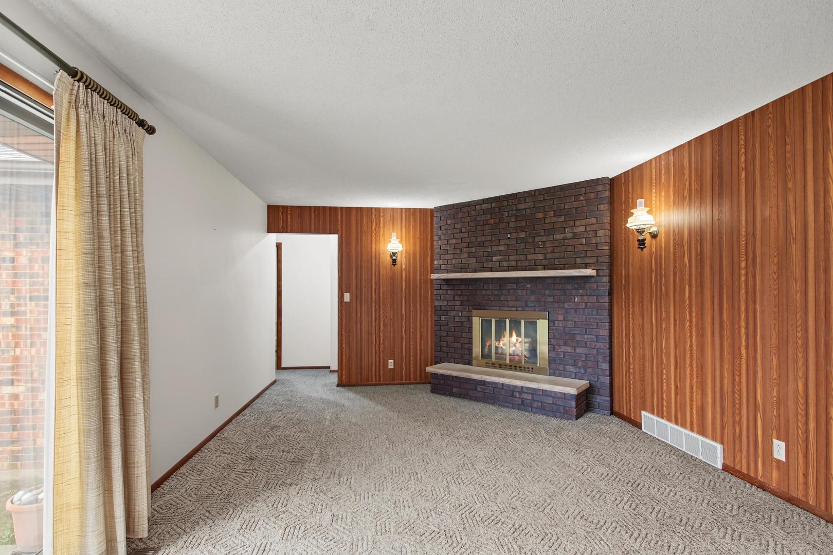 2319 S 8th Street Property Photo 8