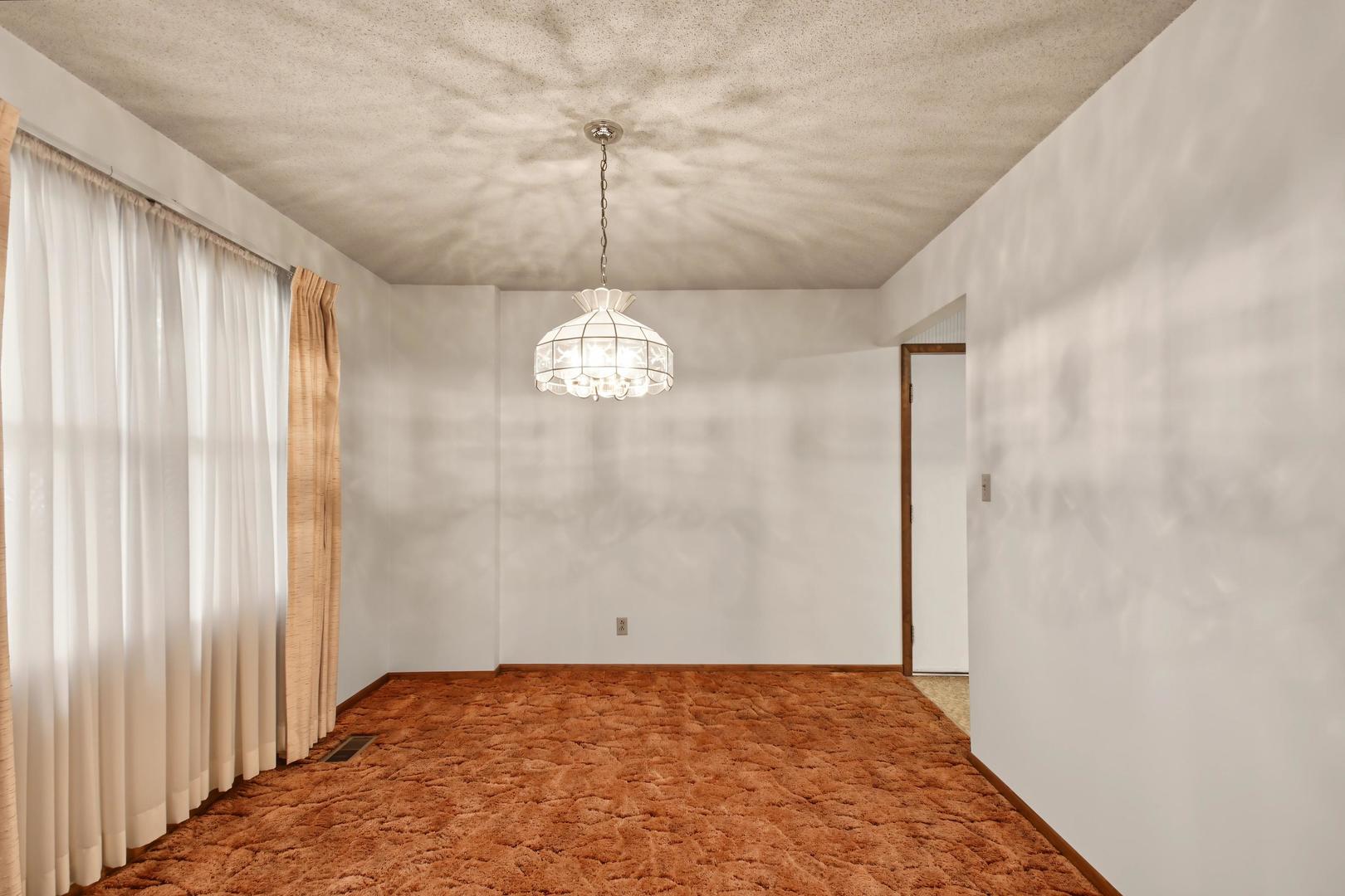 2319 S 8th Street Property Photo 10