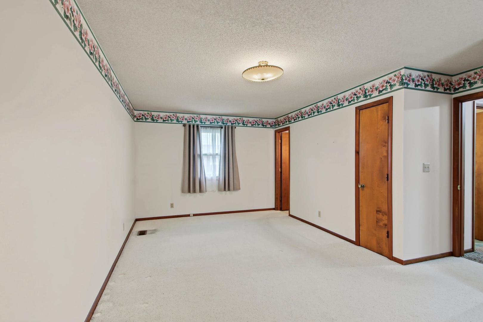 2319 S 8th Street Property Photo 13