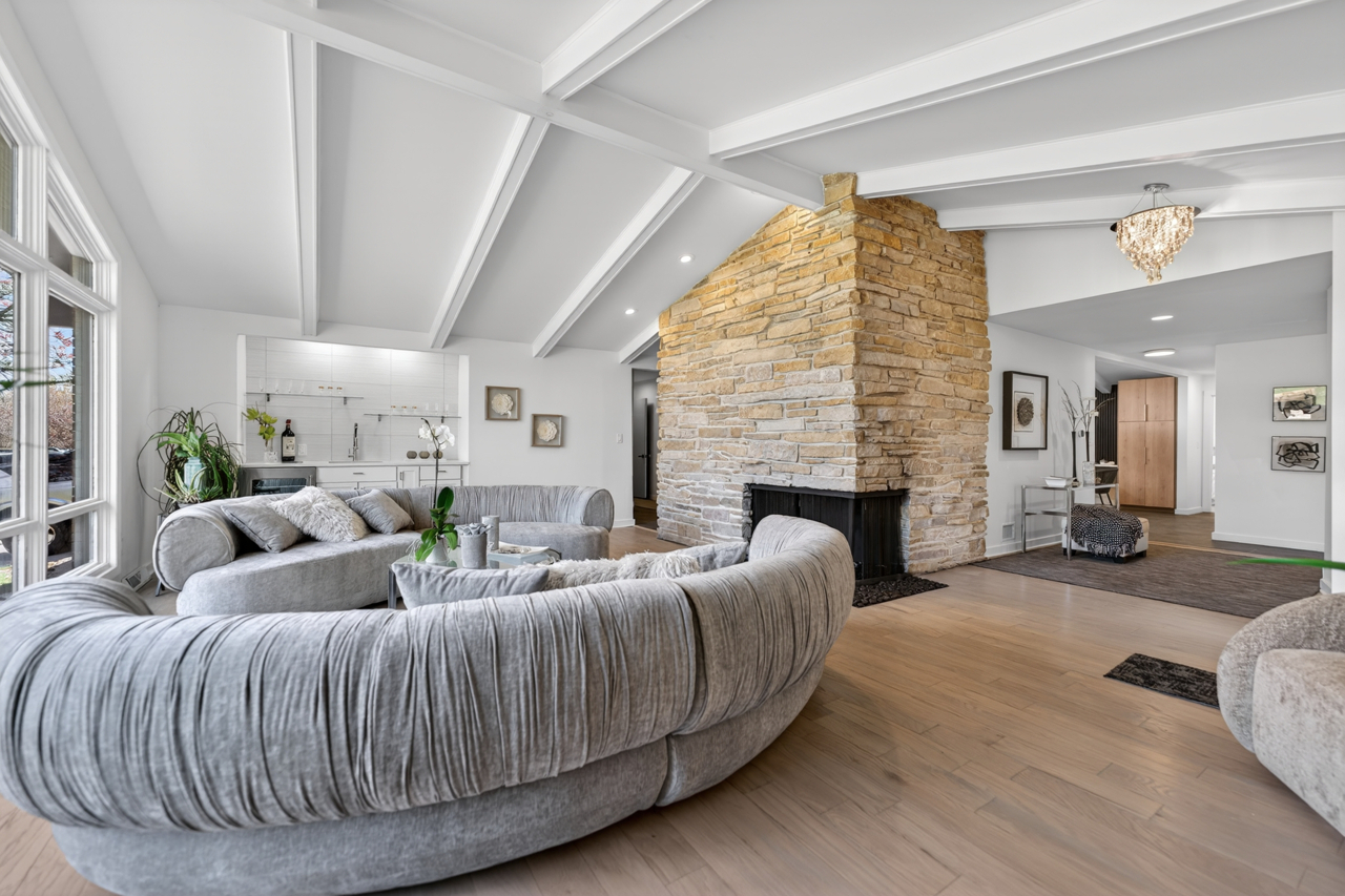 5075 Welsh Road Property Photo 11