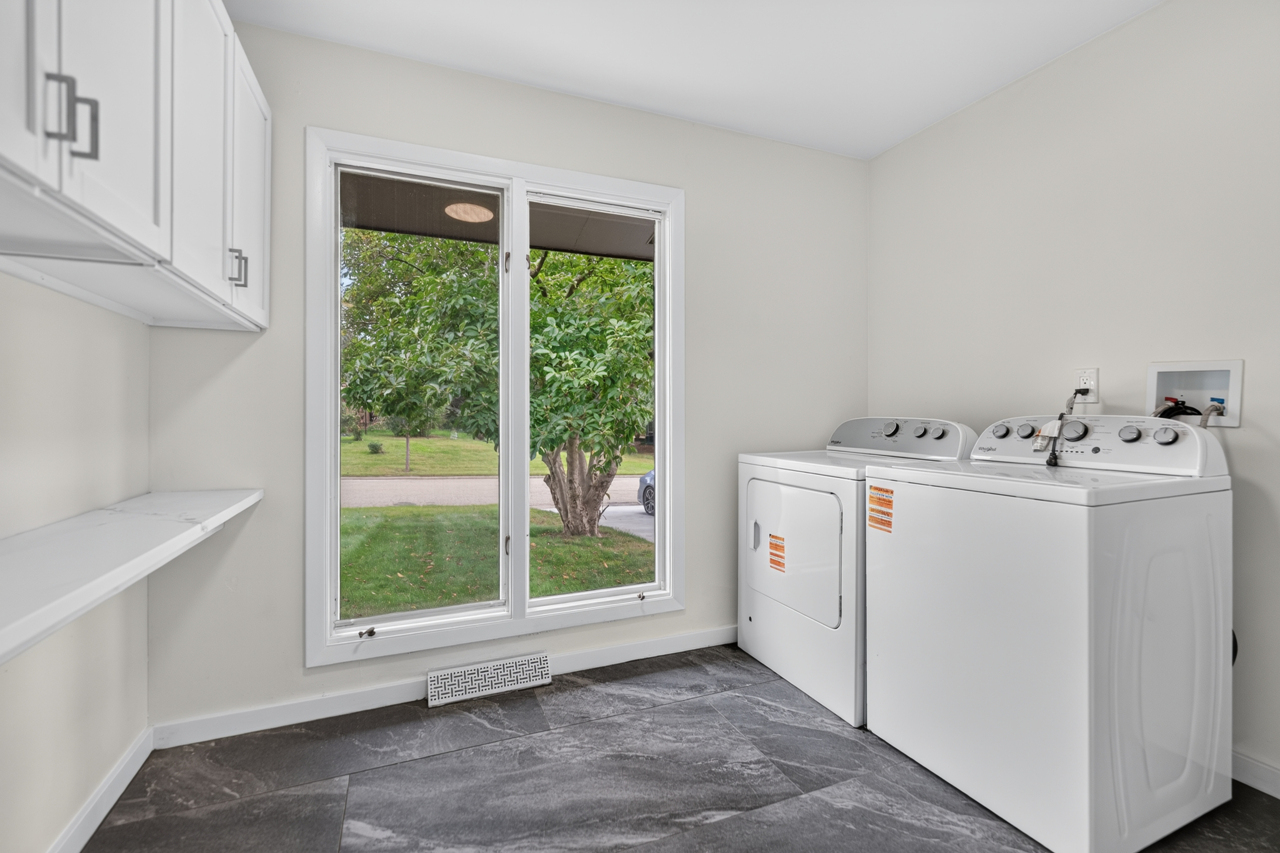 5075 Welsh Road Property Photo 15