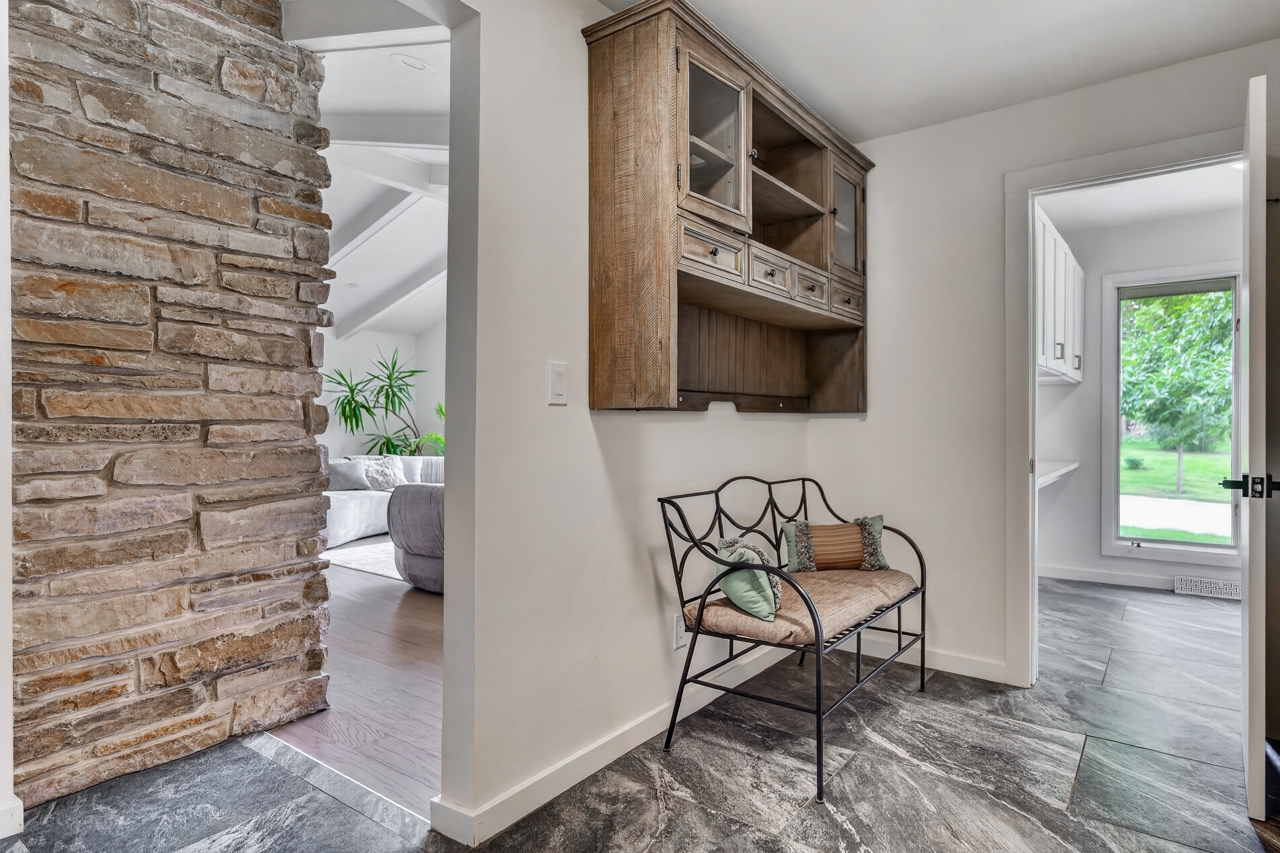 5075 Welsh Road Property Photo 16