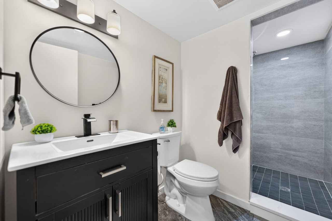 5075 Welsh Road Property Photo 17