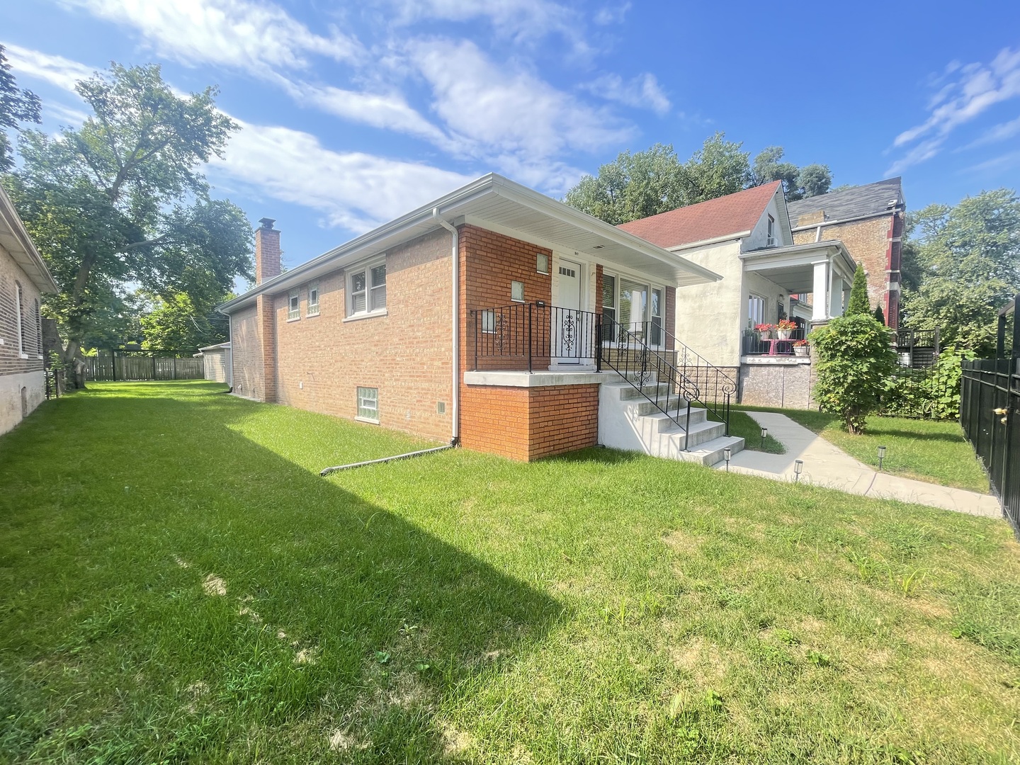 847 W 50th Street Property Photo 5