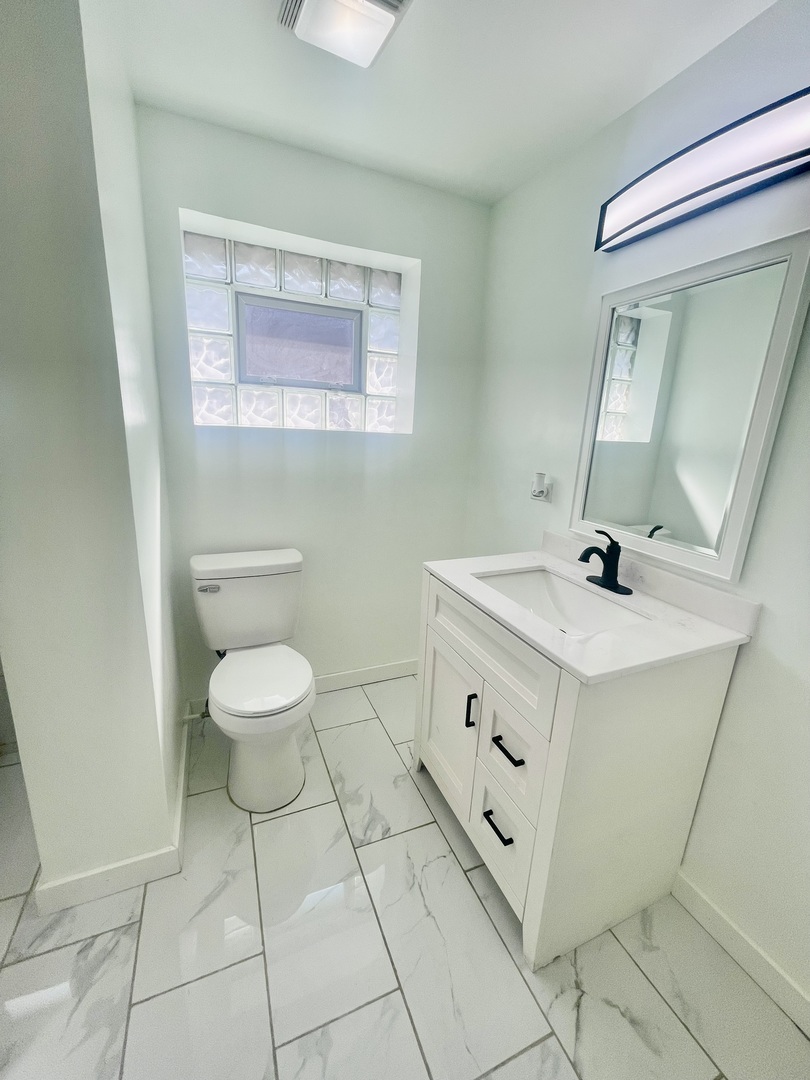847 W 50th Street Property Photo 12
