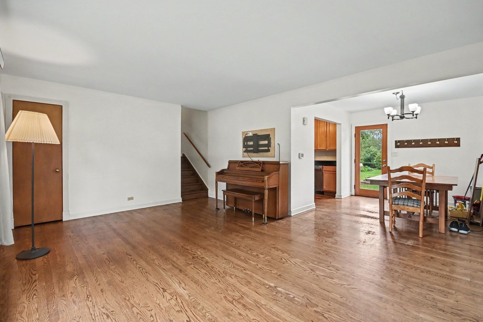 708 Glendale Drive Property Photo 4