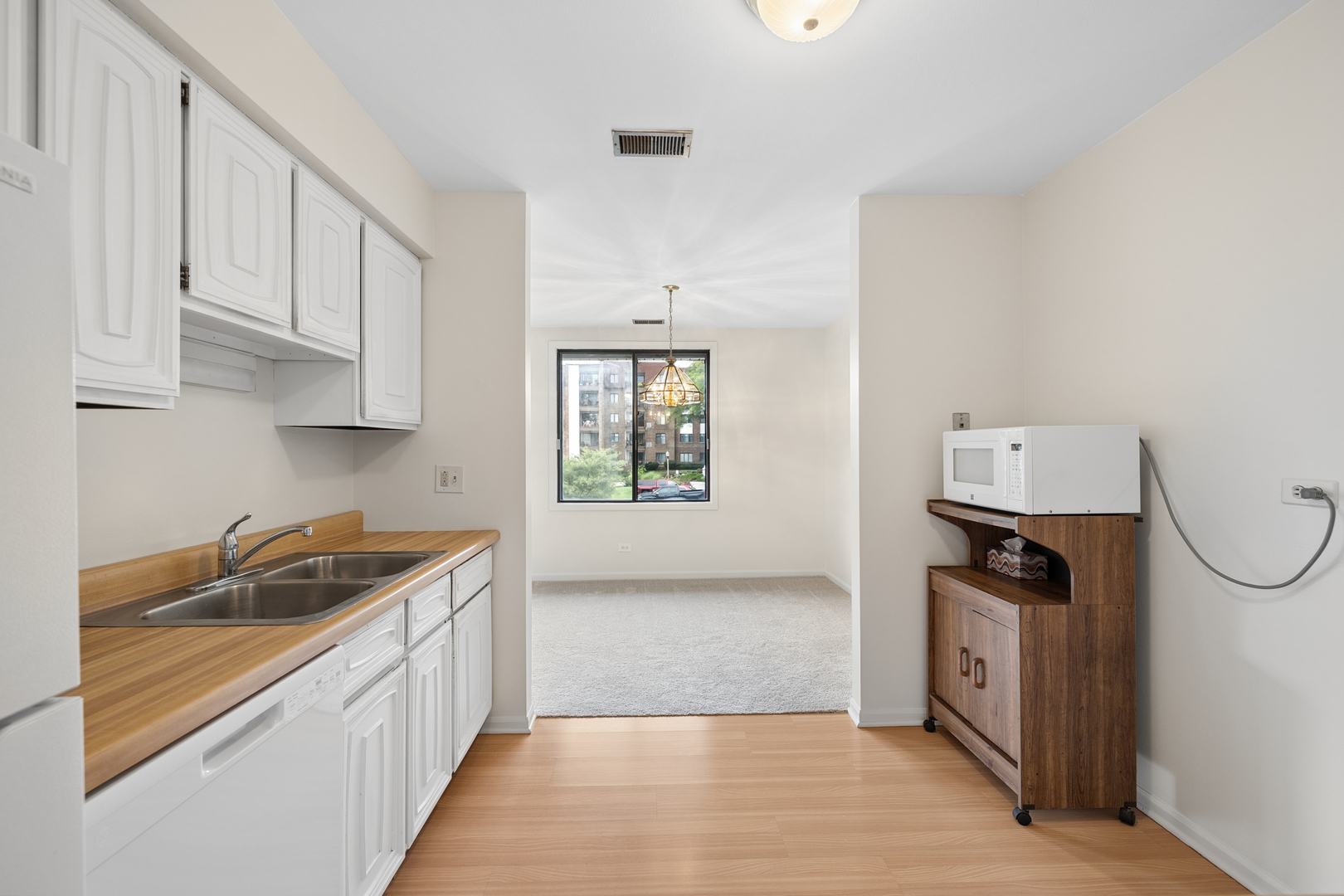 456 Raintree Court 2c Property Photo 8