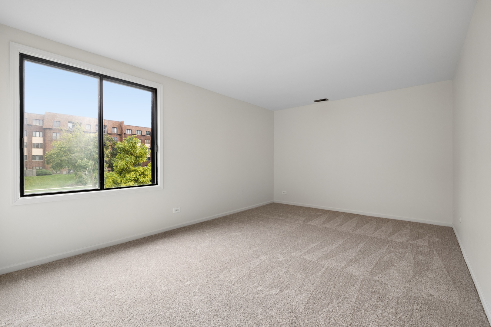 456 Raintree Court 2c Property Photo 9