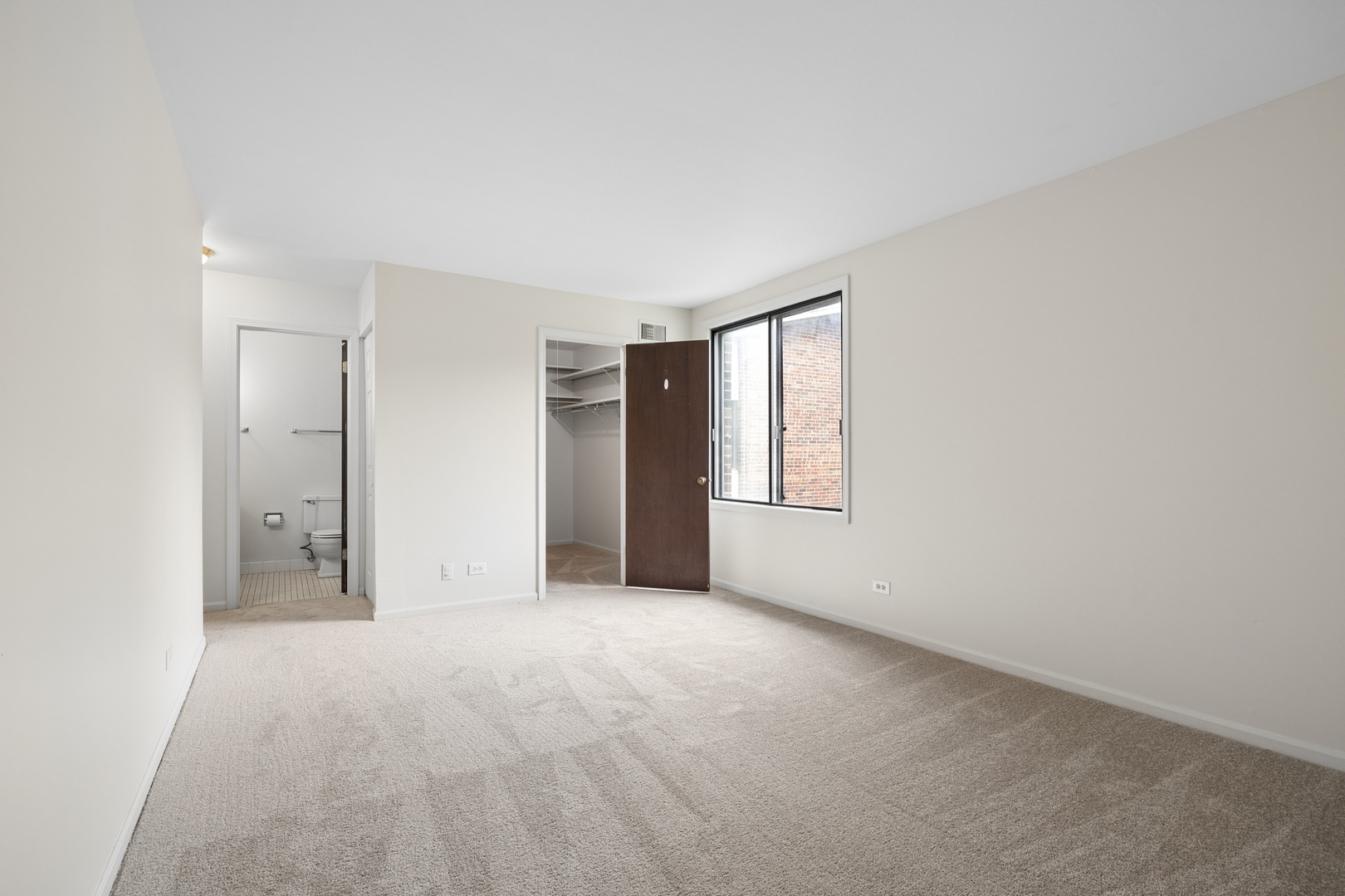 456 Raintree Court 2c Property Photo 10
