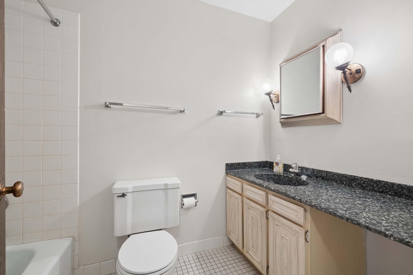 456 Raintree Court 2c Property Photo 14