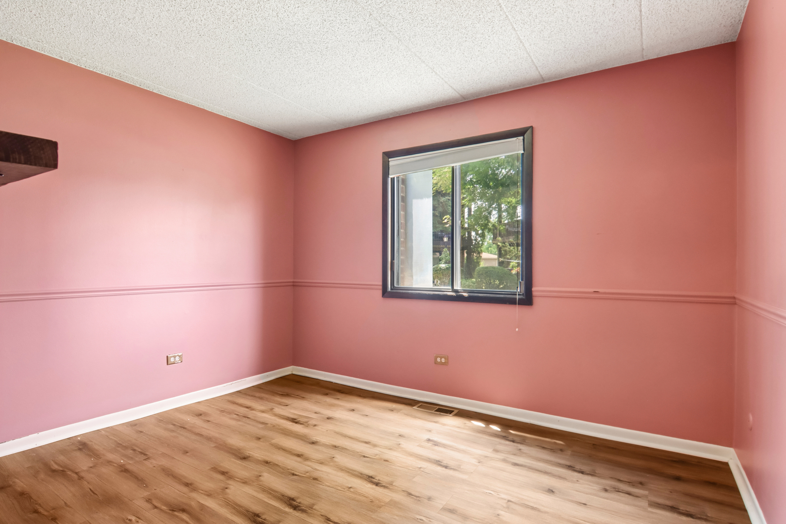 9555 Southwest Highway 1s Property Photo 13