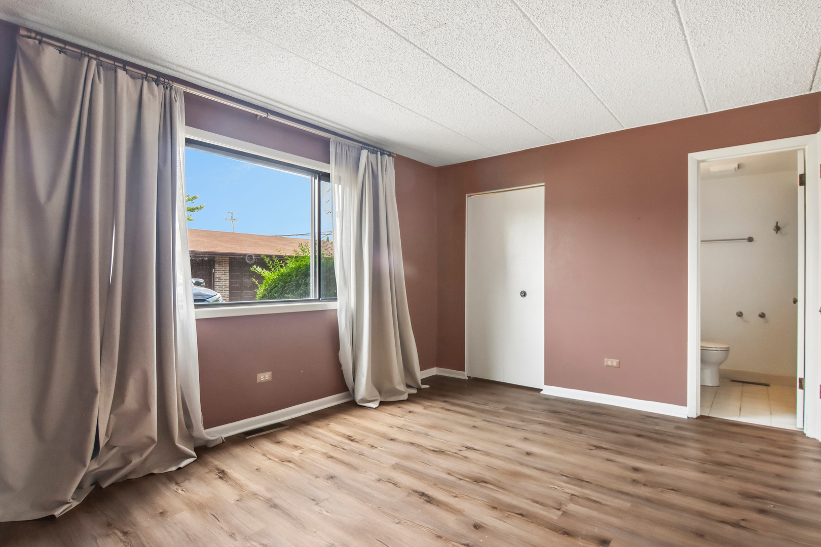 9555 Southwest Highway 1s Property Photo 17