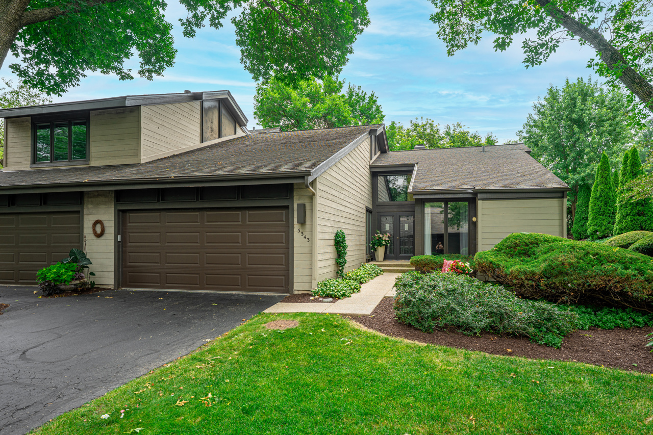 5343 Winding Creek Road Property Photo 2