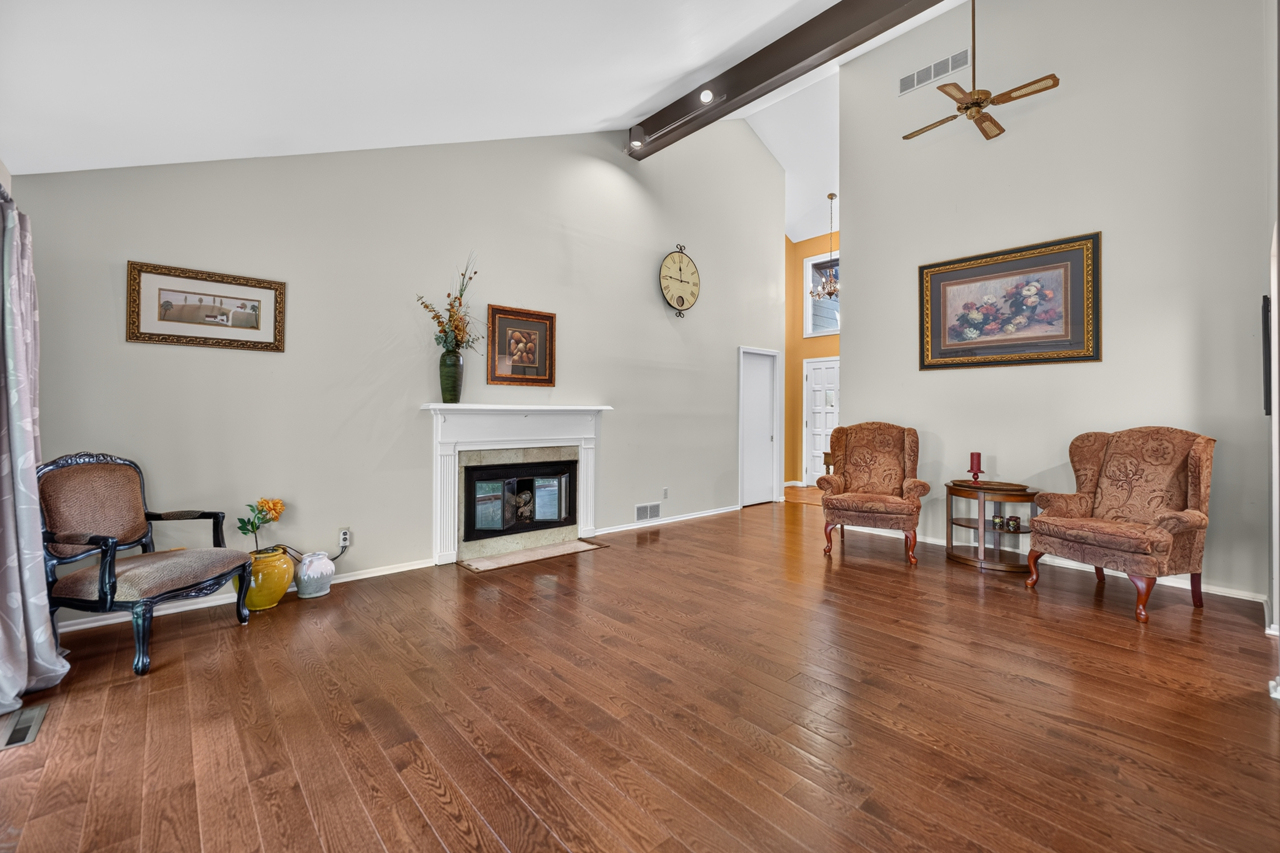 5343 Winding Creek Road Property Photo 9
