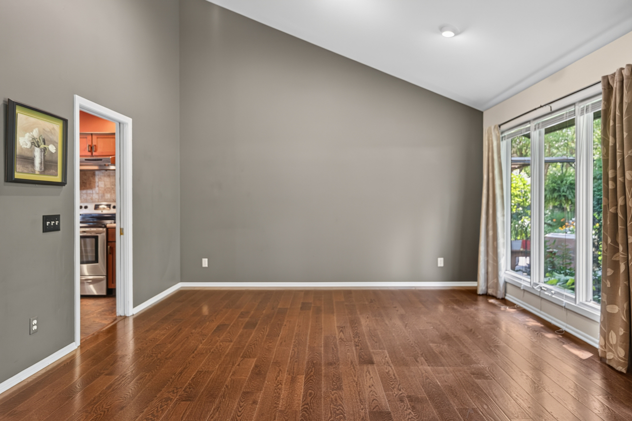 5343 Winding Creek Road Property Photo 10