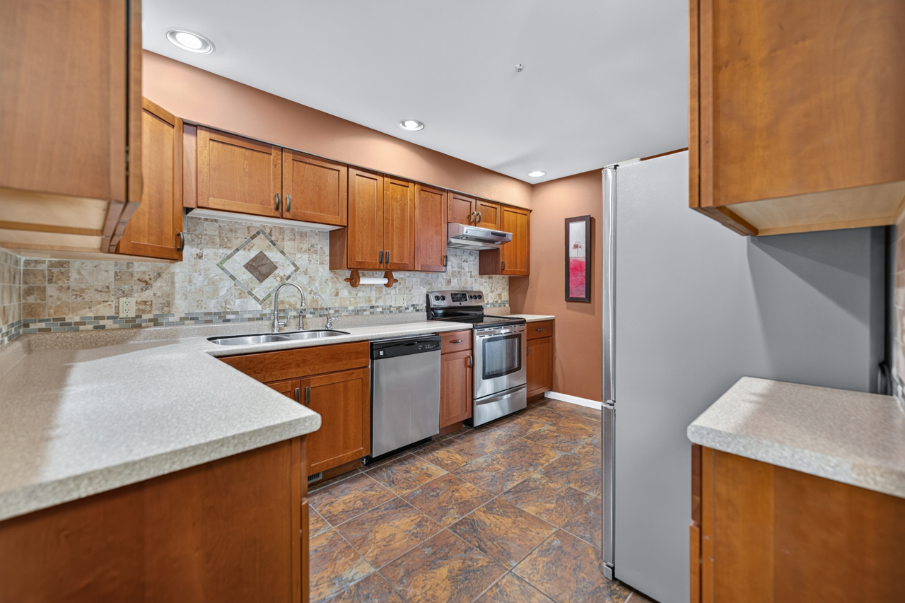 5343 Winding Creek Road Property Photo 14
