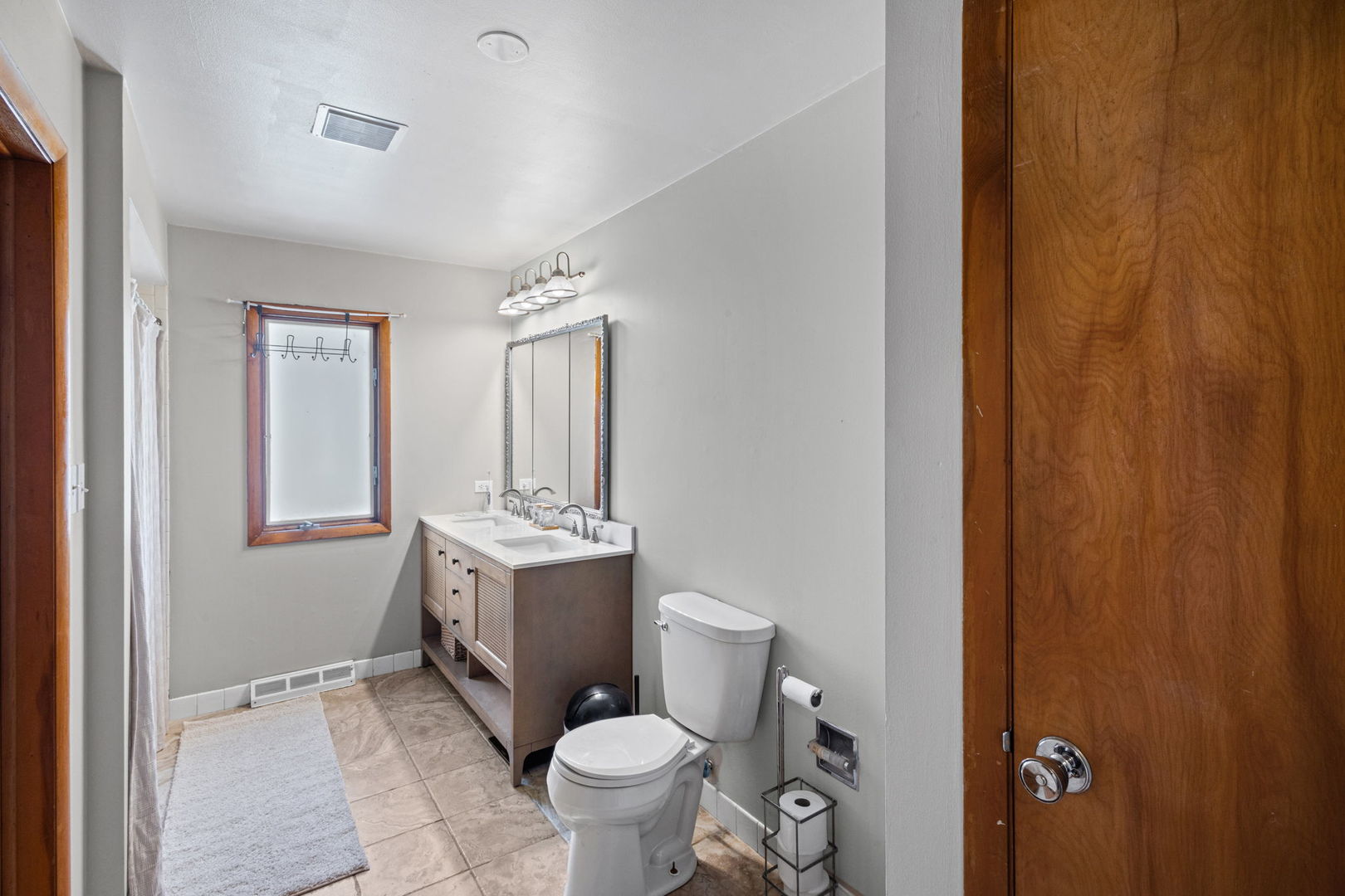2936 193rd Street Property Photo 10