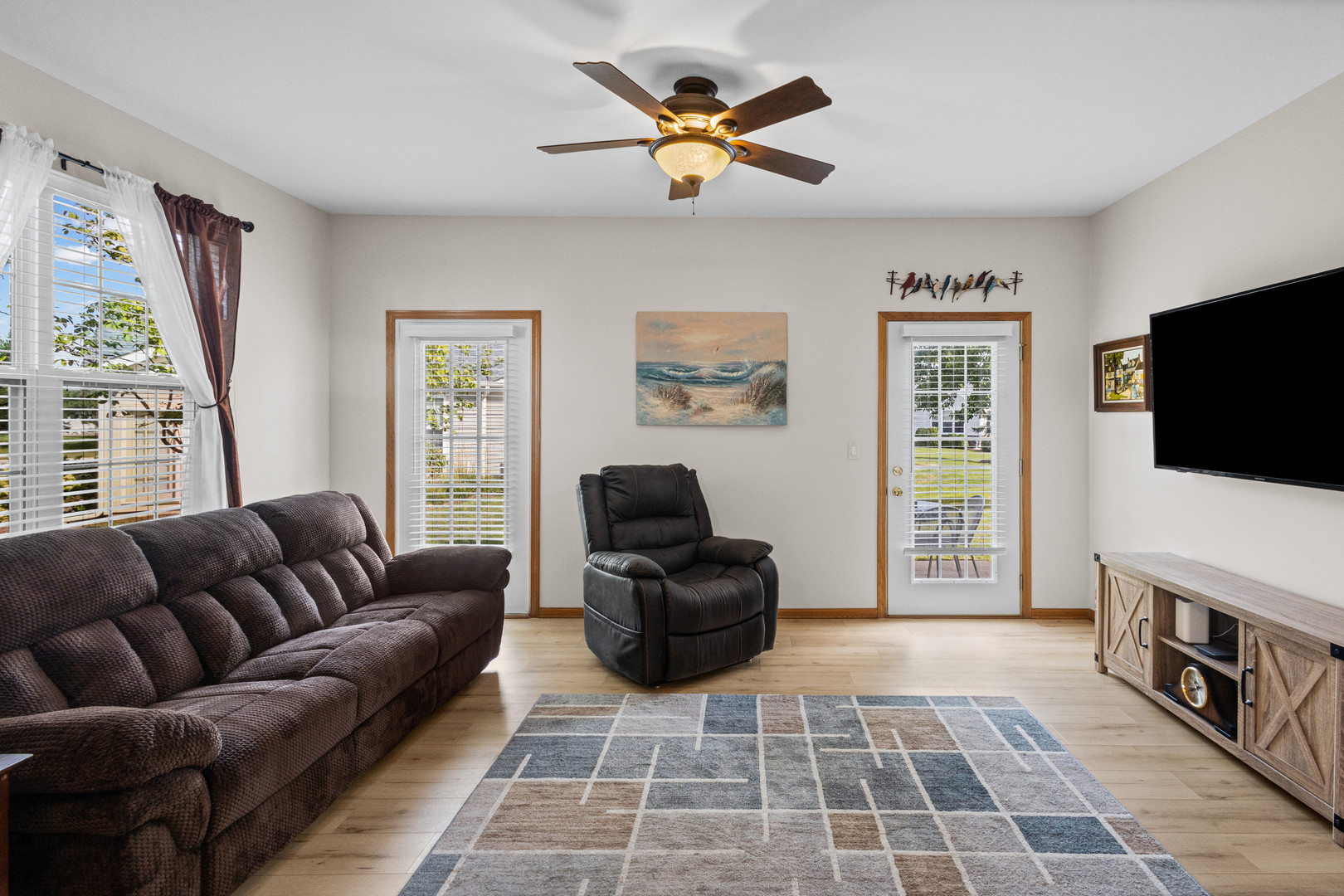21452 Papoose Lake Drive 21452 Property Photo 7