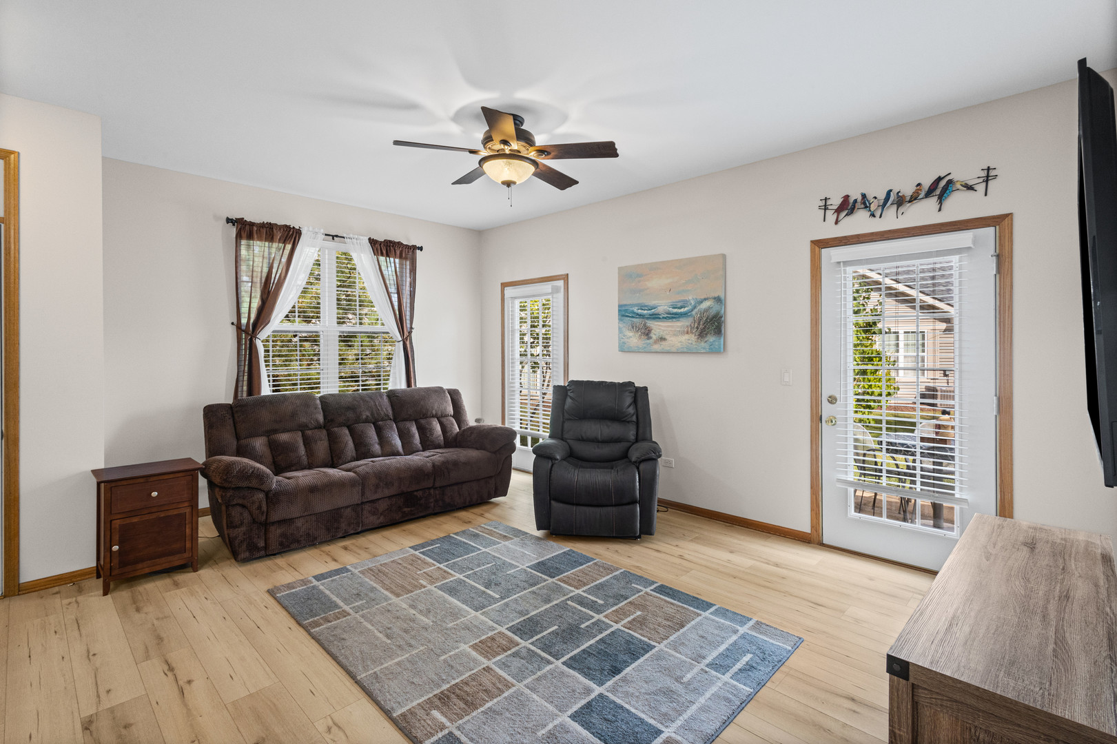 21452 Papoose Lake Drive 21452 Property Photo 10