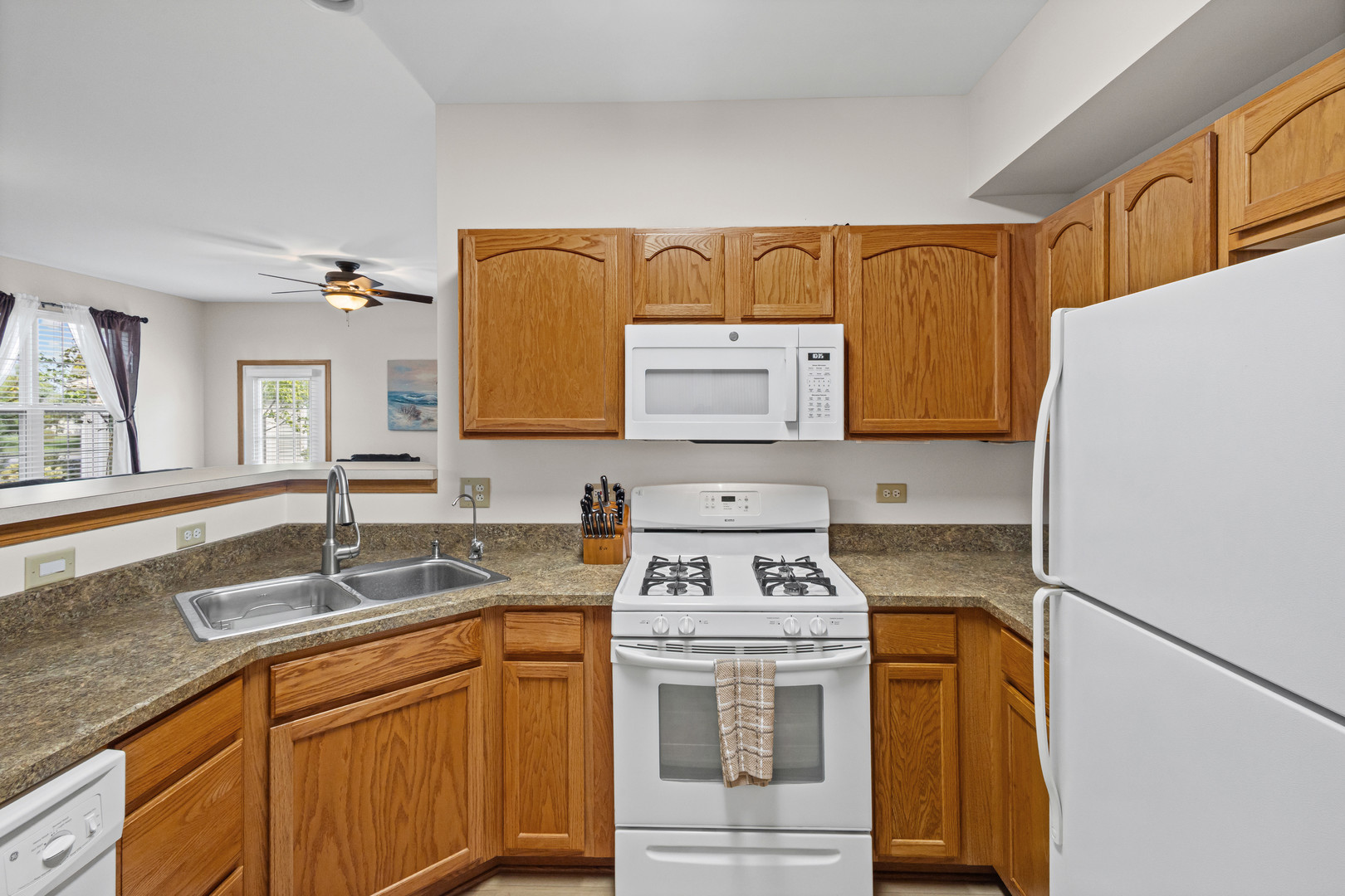 21452 Papoose Lake Drive 21452 Property Photo 14