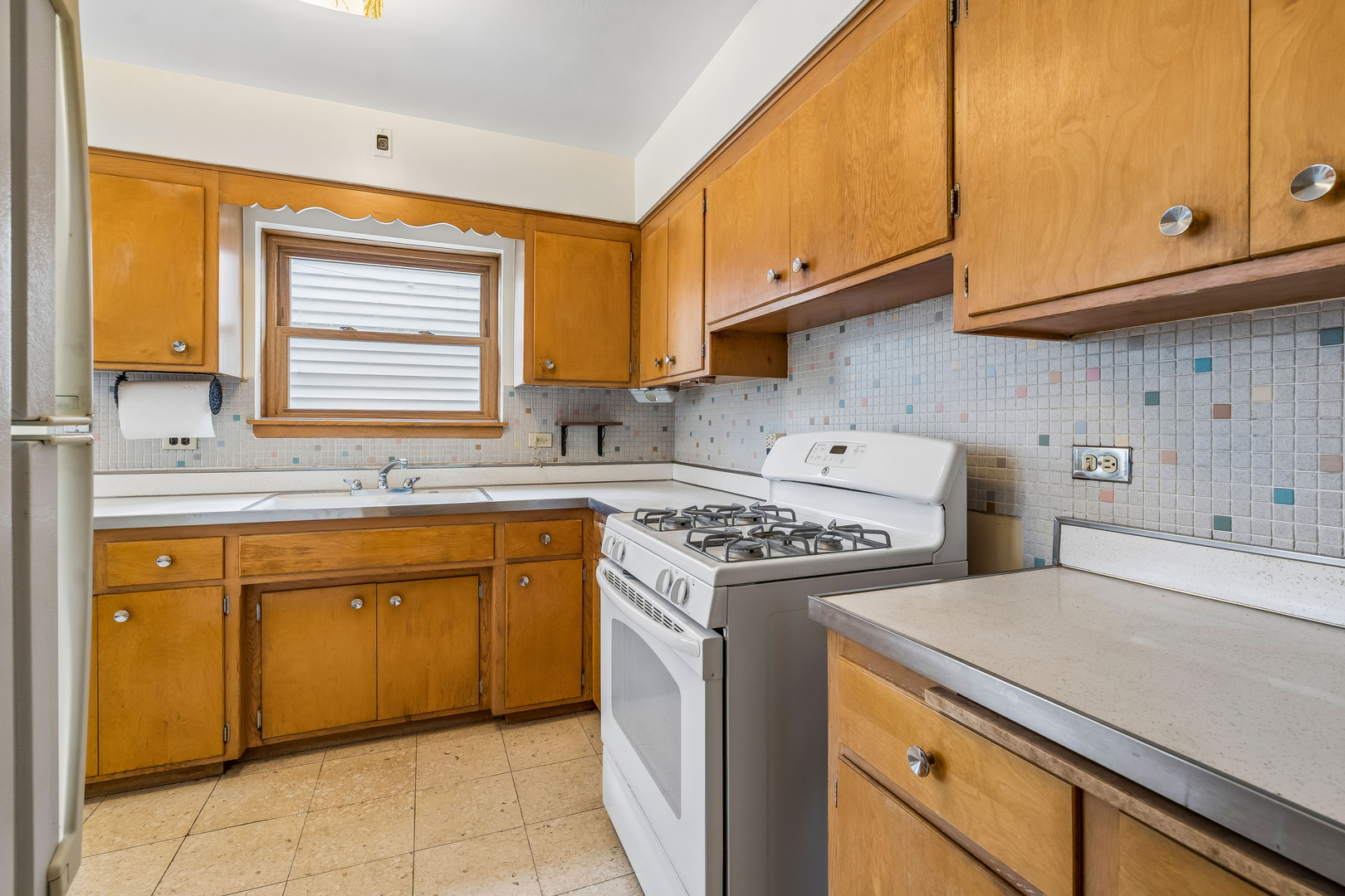 4923 N Kedvale Avenue Property Photo 14
