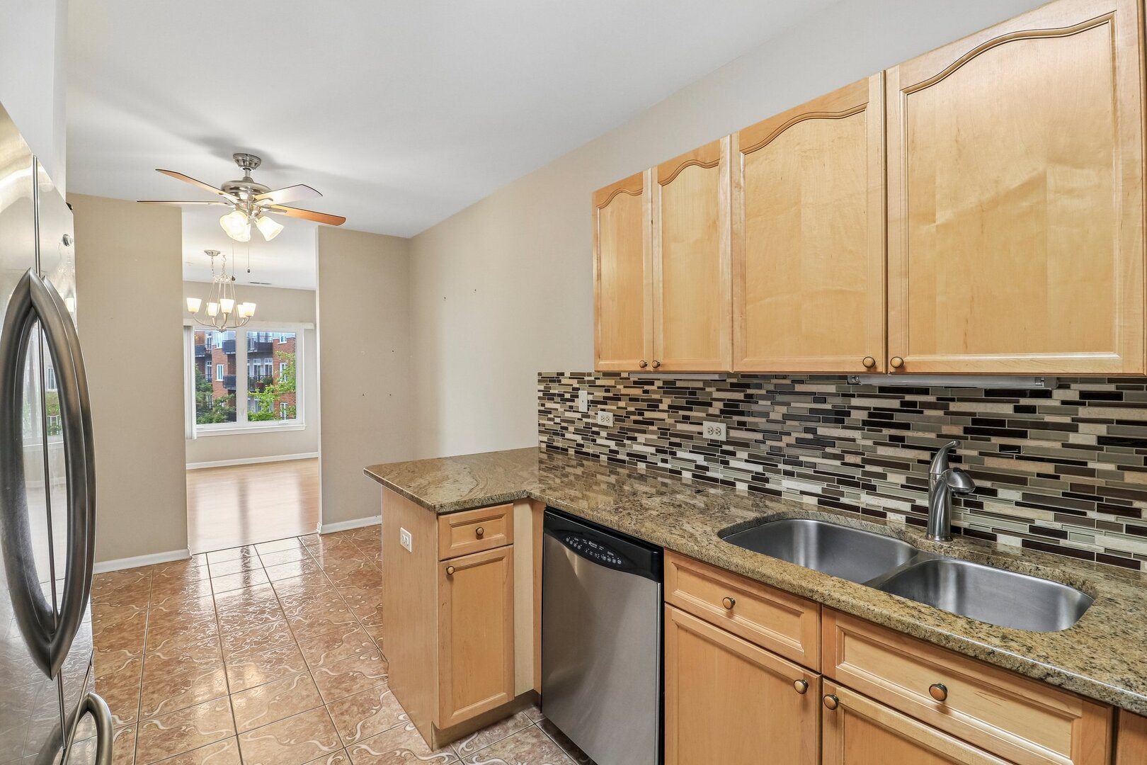 860 Weidner Road 404 Property Photo 12