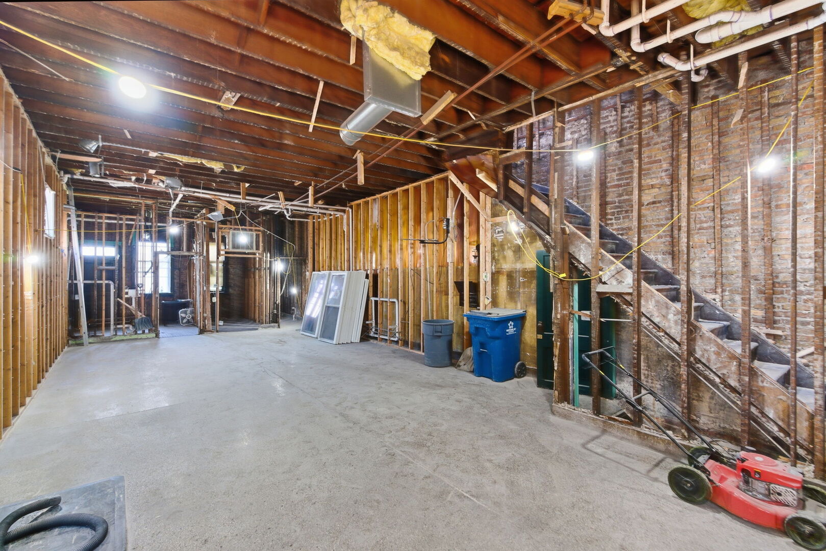 4135 S Wallace Street Property Photo 8