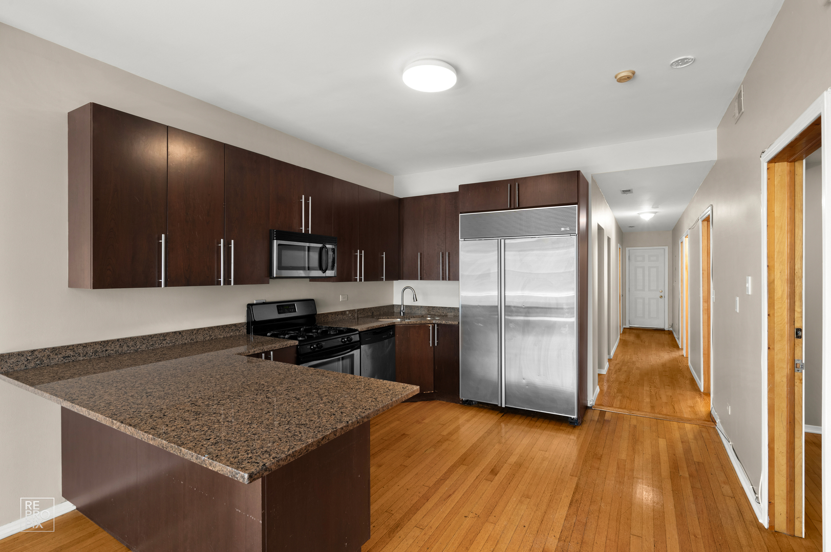 1904 W North Avenue 2 Property Photo 3