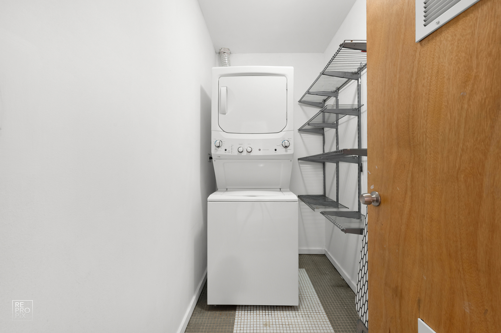 1904 W North Avenue 2 Property Photo 6
