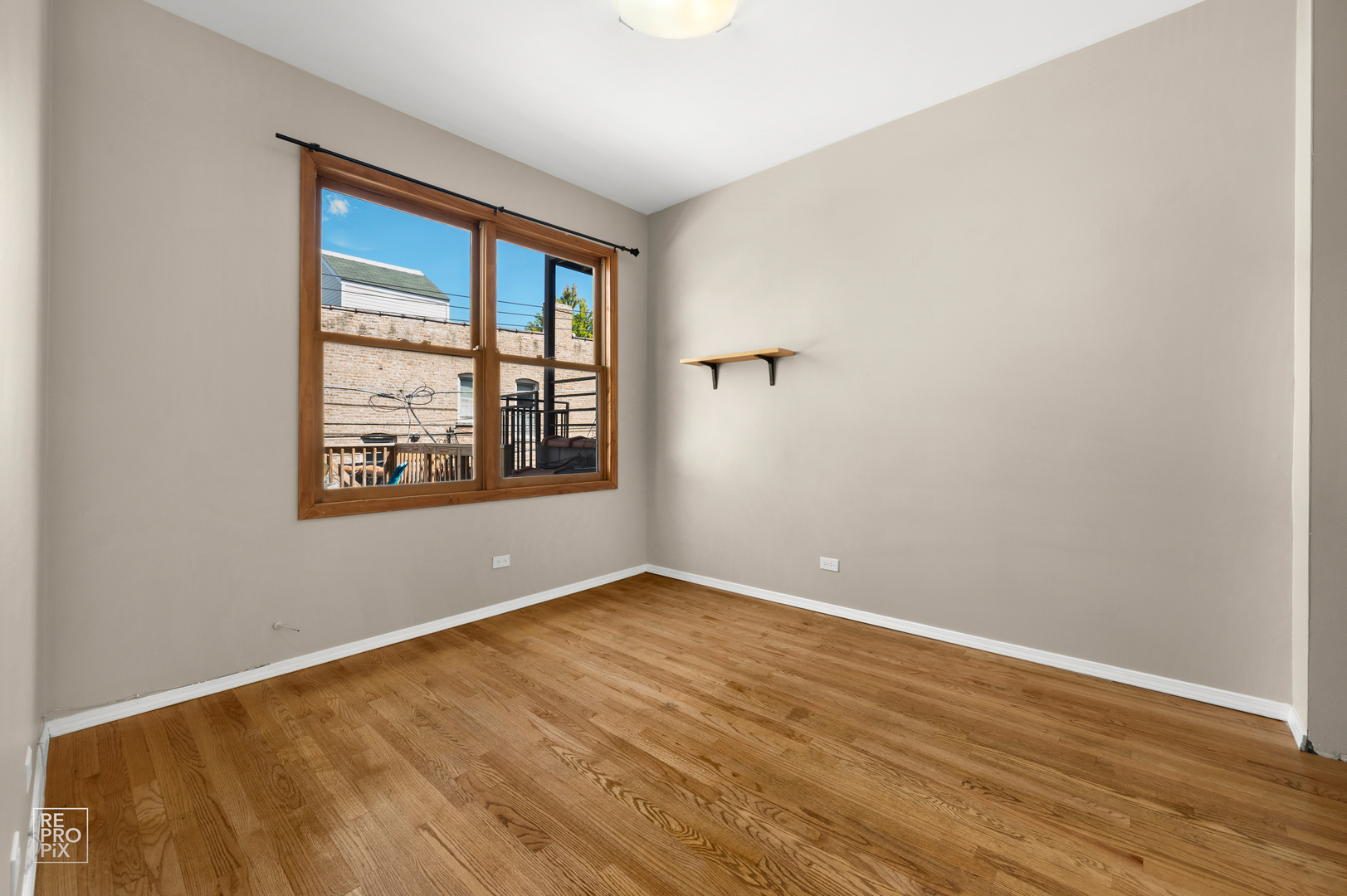 1904 W North Avenue 2 Property Photo 9