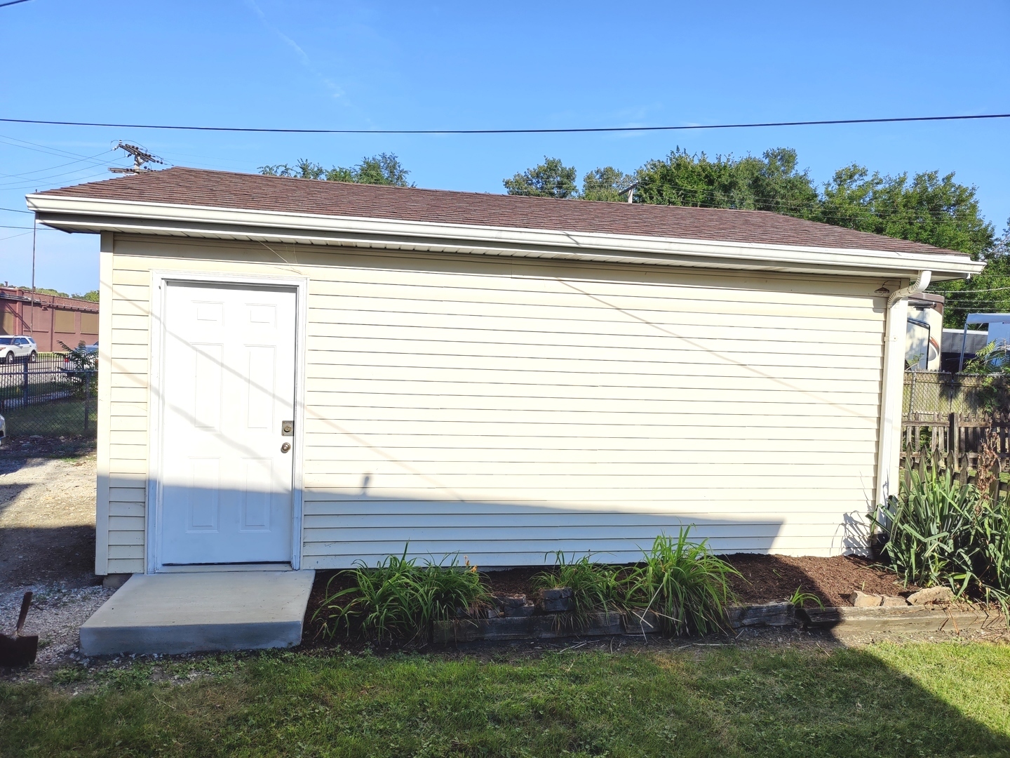 226 Henderson Avenue Property Photo 7