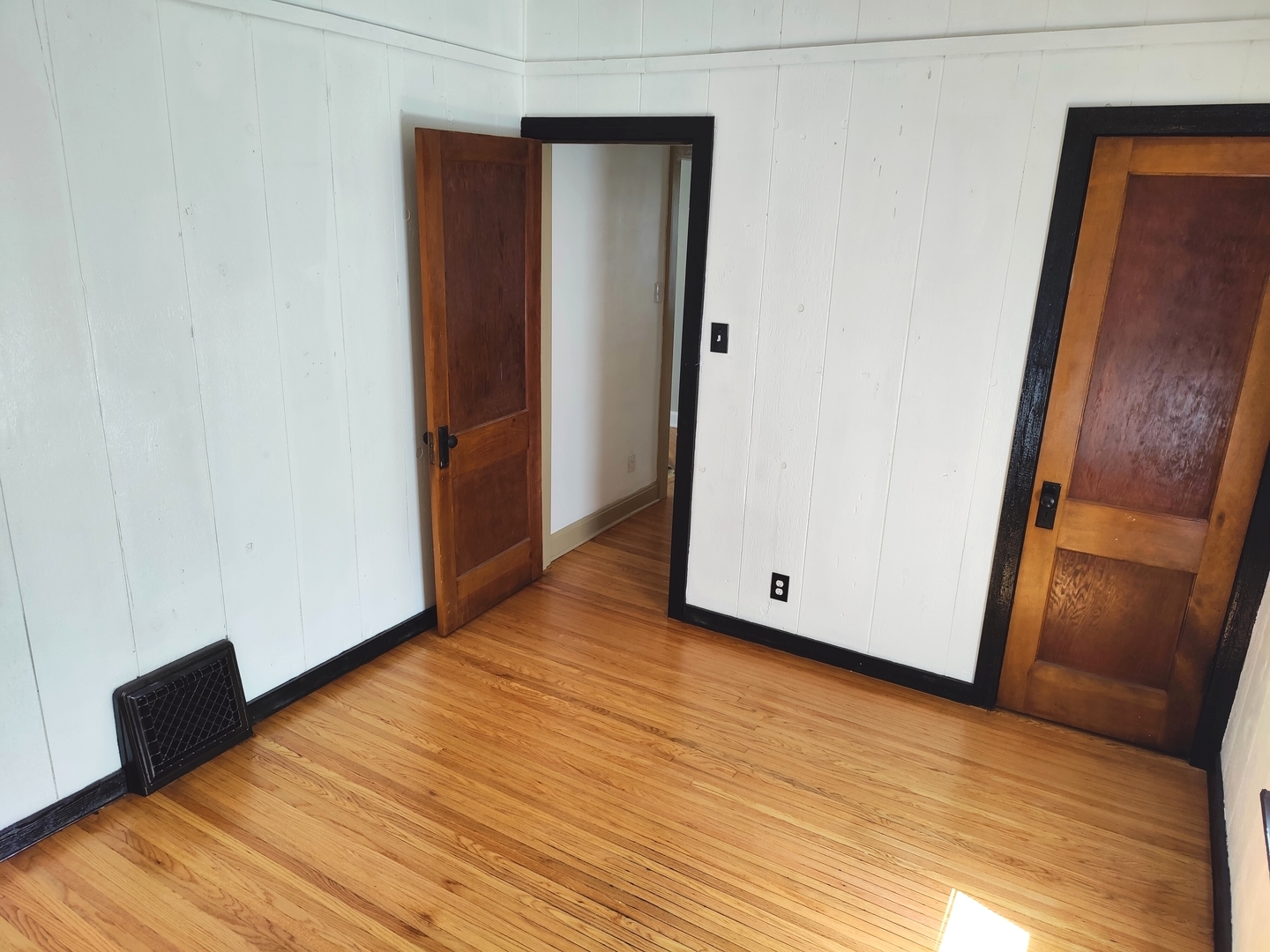 226 Henderson Avenue Property Photo 22