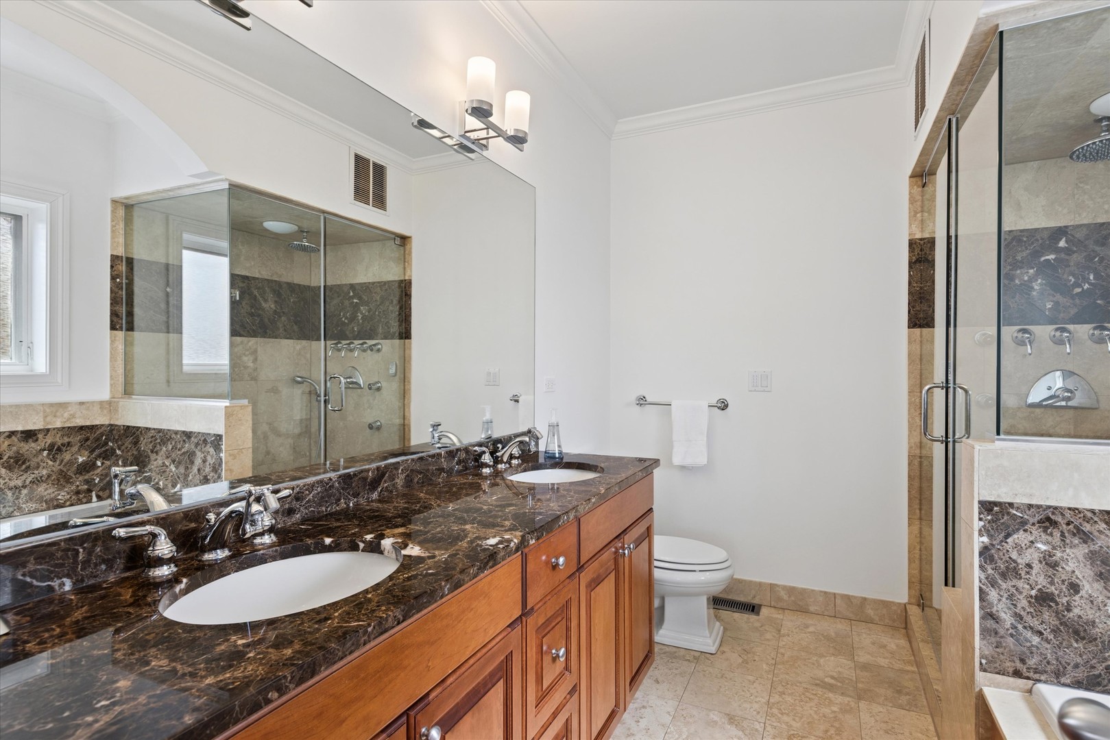 5218 N Winthrop Avenue 4s Property Photo 13