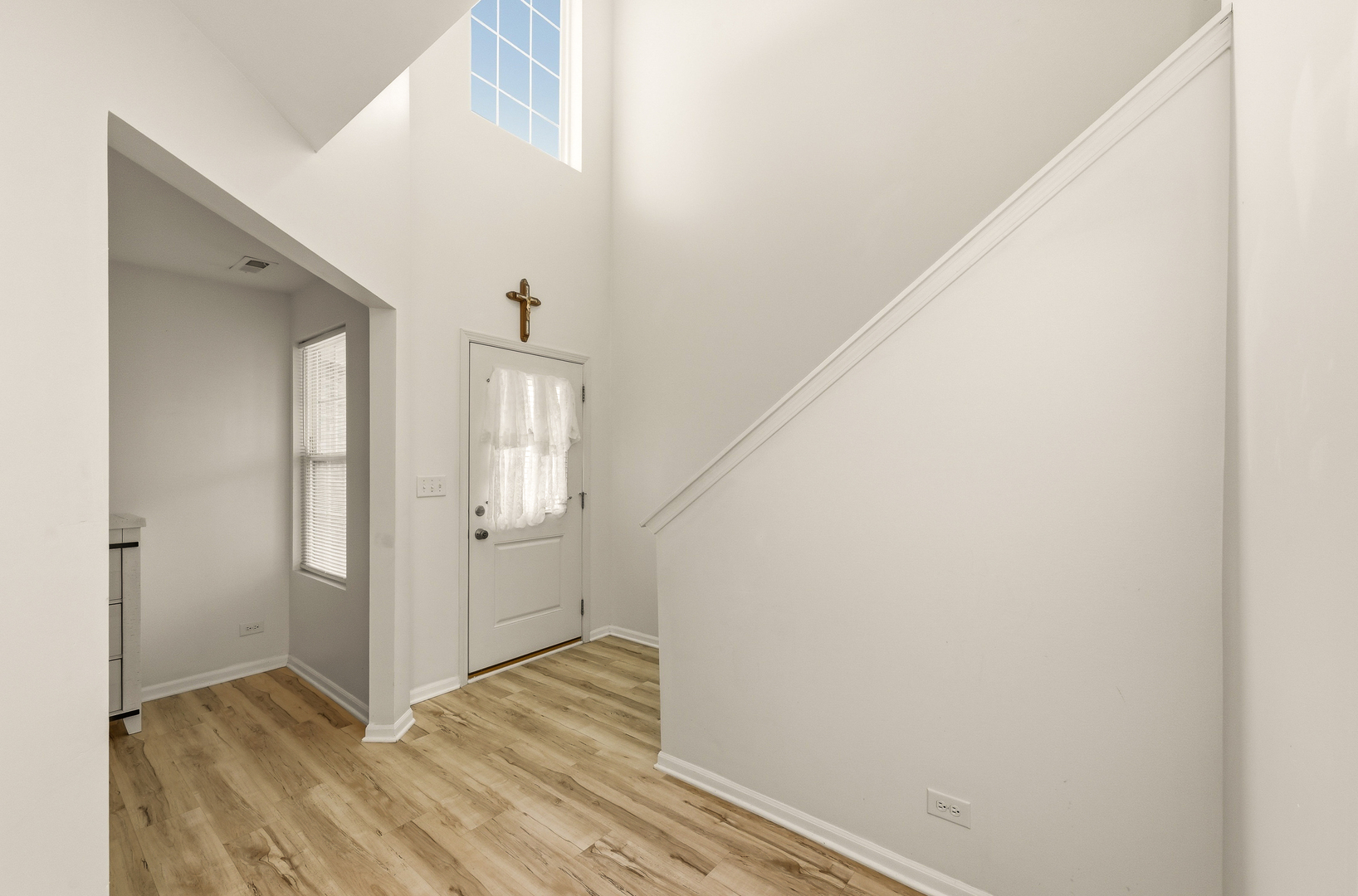 8646 Foxborough Way Property Photo 11