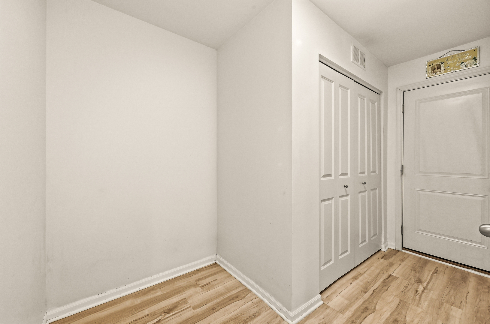 8646 Foxborough Way Property Photo 16