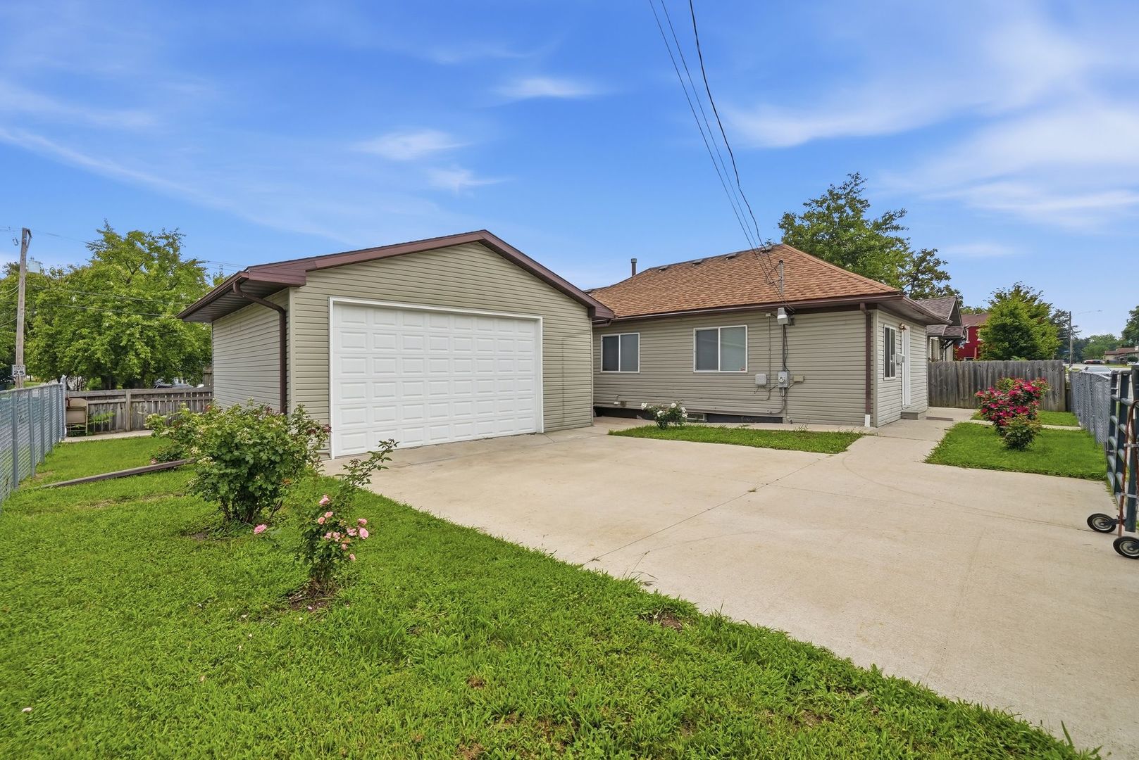 1651 Elgin Avenue Property Photo 2