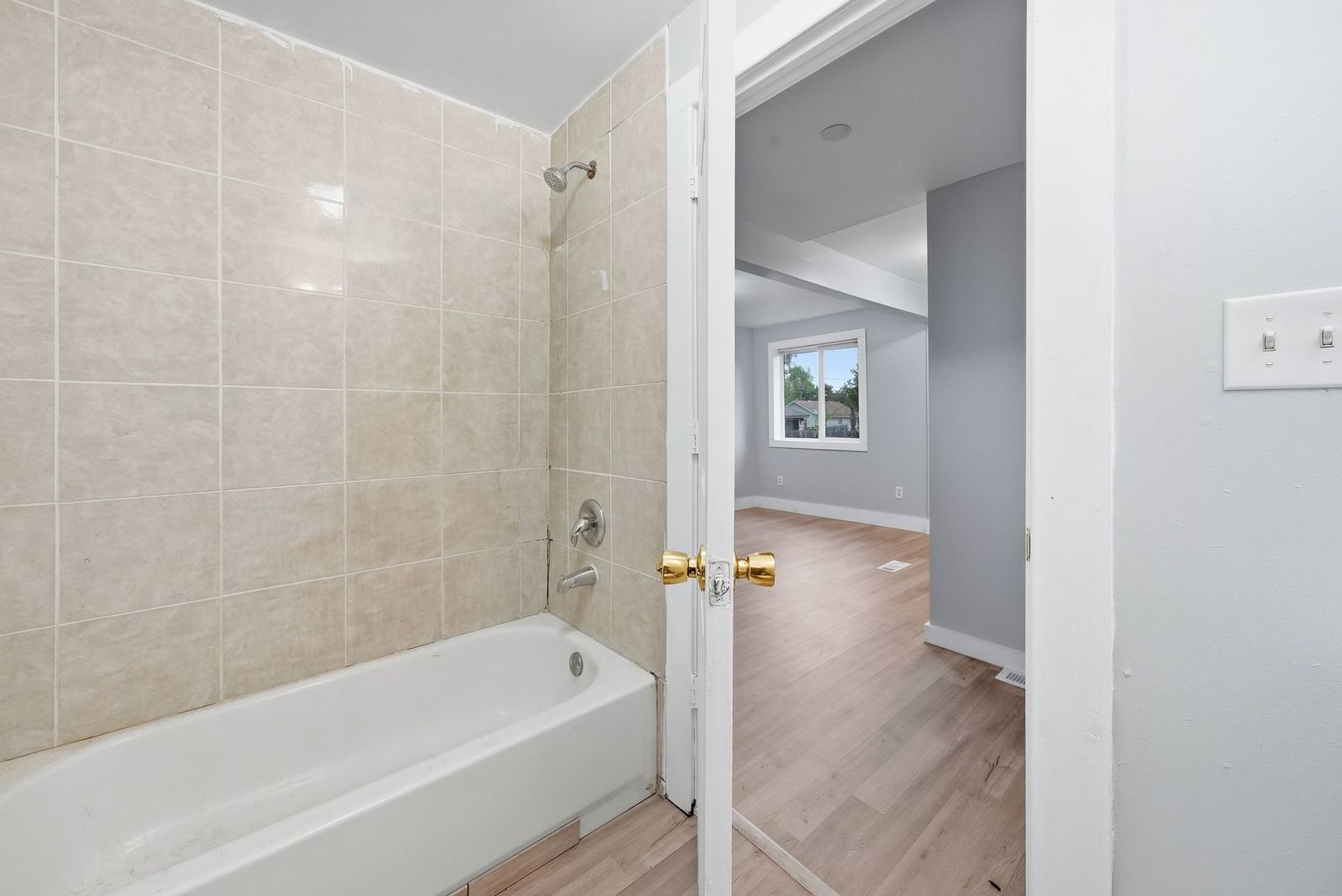 1651 Elgin Avenue Property Photo 16