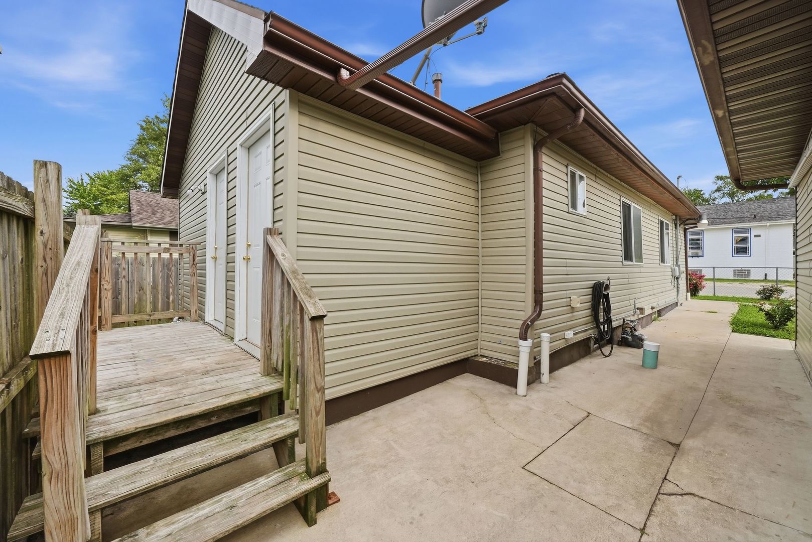1651 Elgin Avenue Property Photo 17