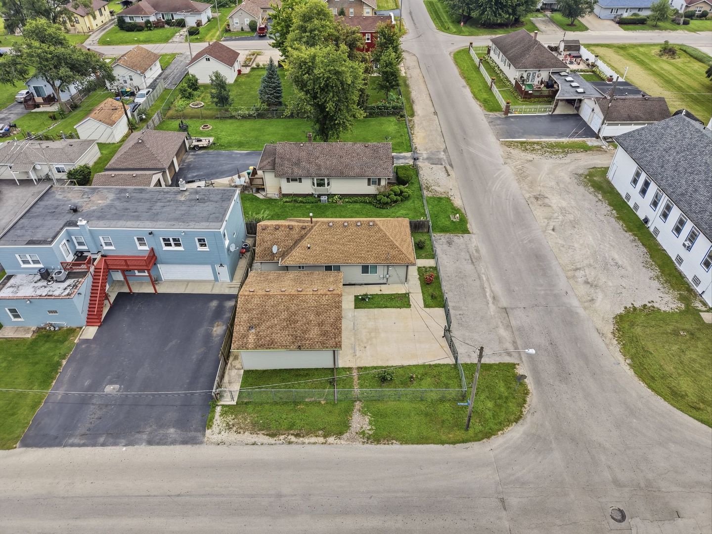 1651 Elgin Avenue Property Photo 27