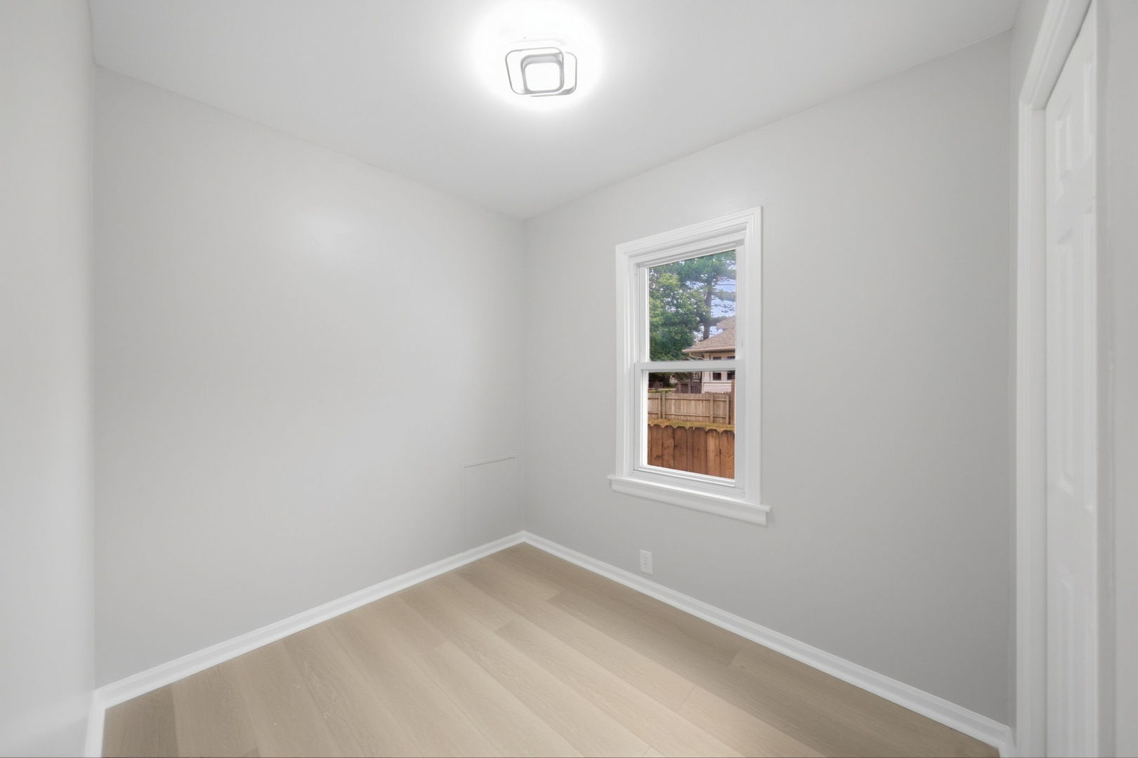 513 Morton Avenue Property Photo 16