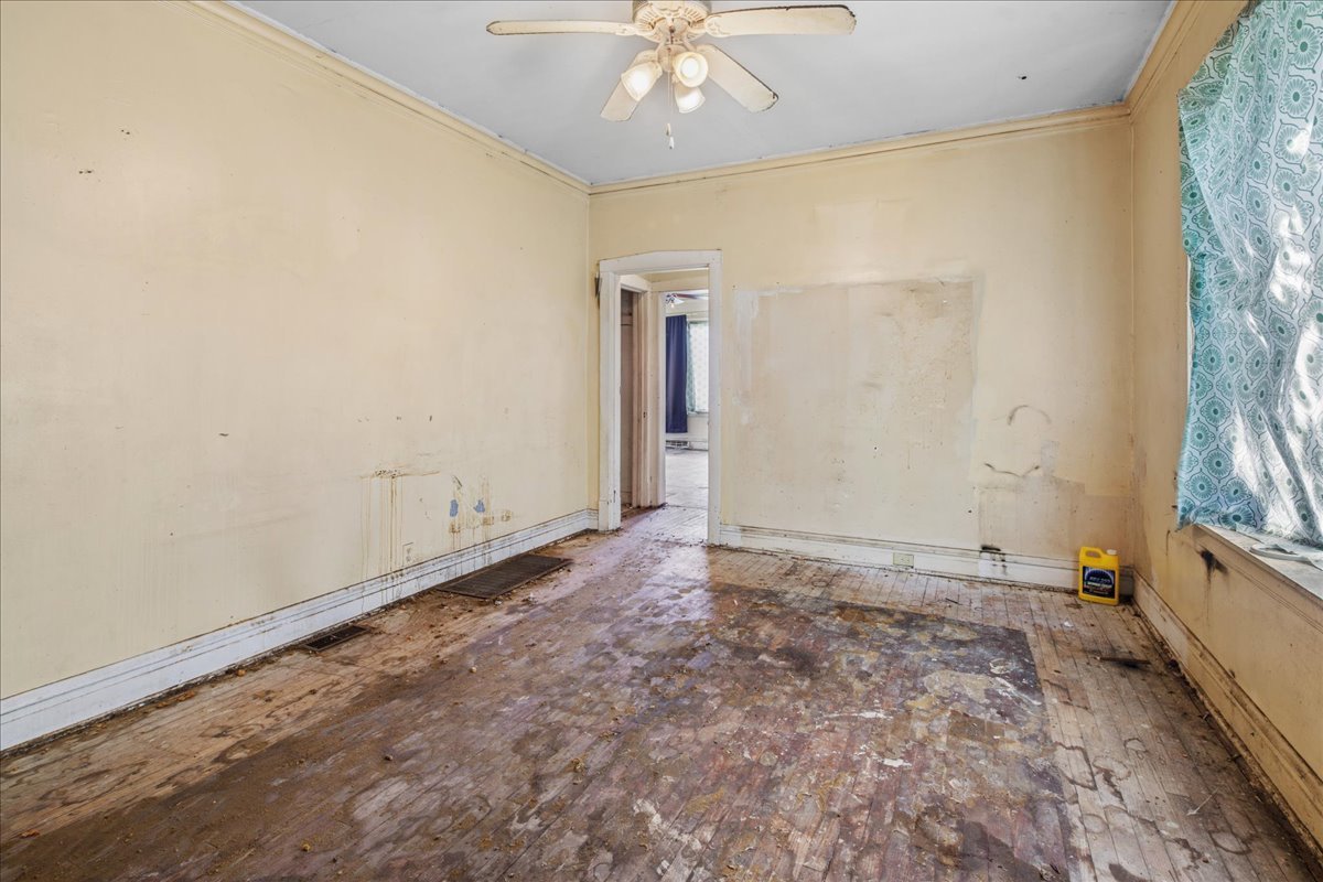 514 N Leamington Avenue Property Photo 5