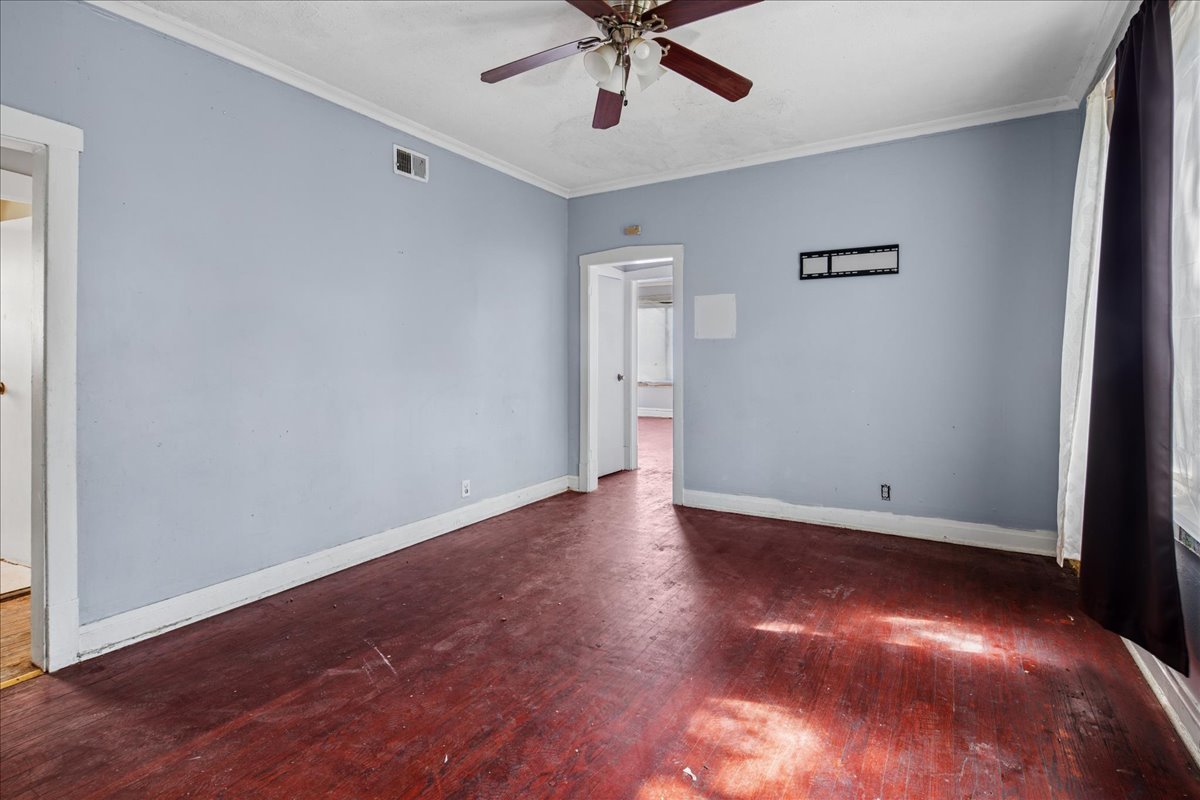 514 N Leamington Avenue Property Photo 11
