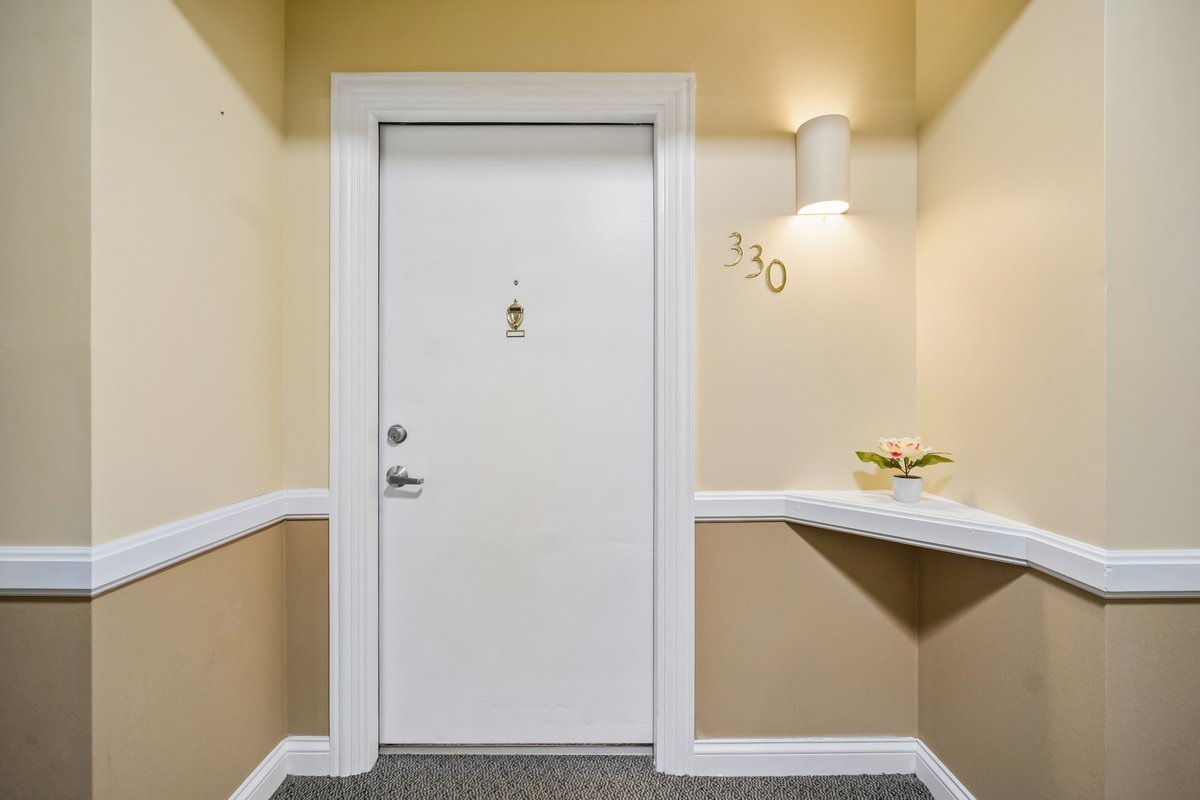 801 N Mclean Boulevard 330 Property Photo 5