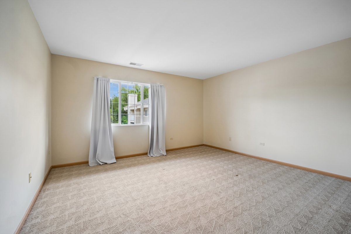 801 N Mclean Boulevard 330 Property Photo 13