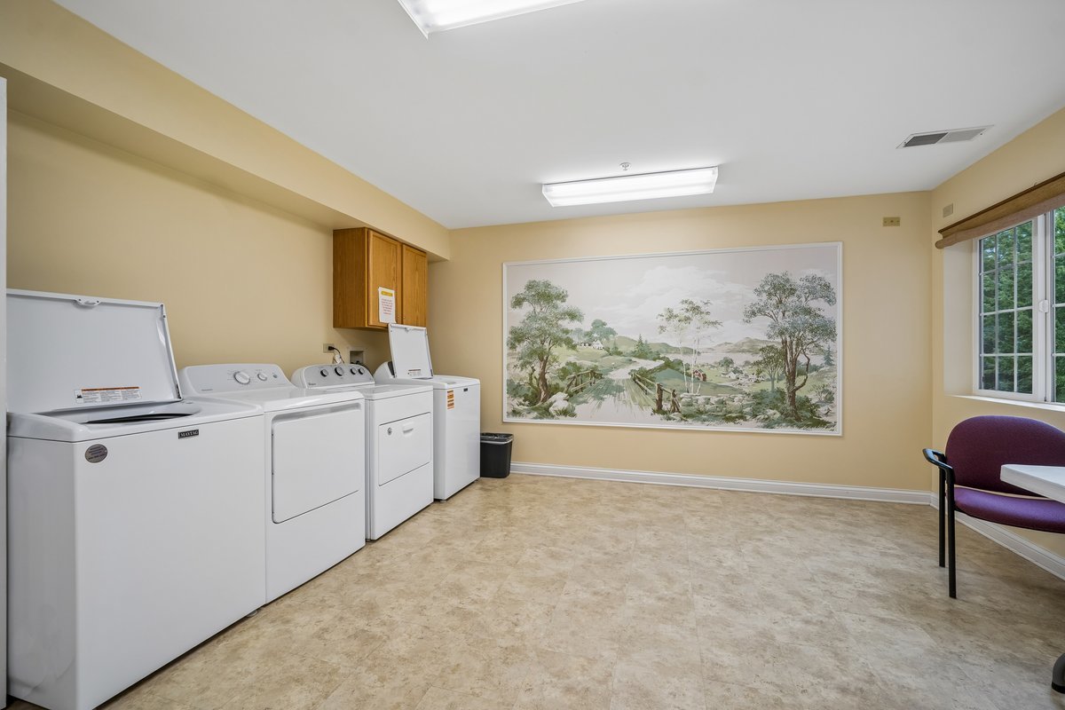 801 N Mclean Boulevard 330 Property Photo 27